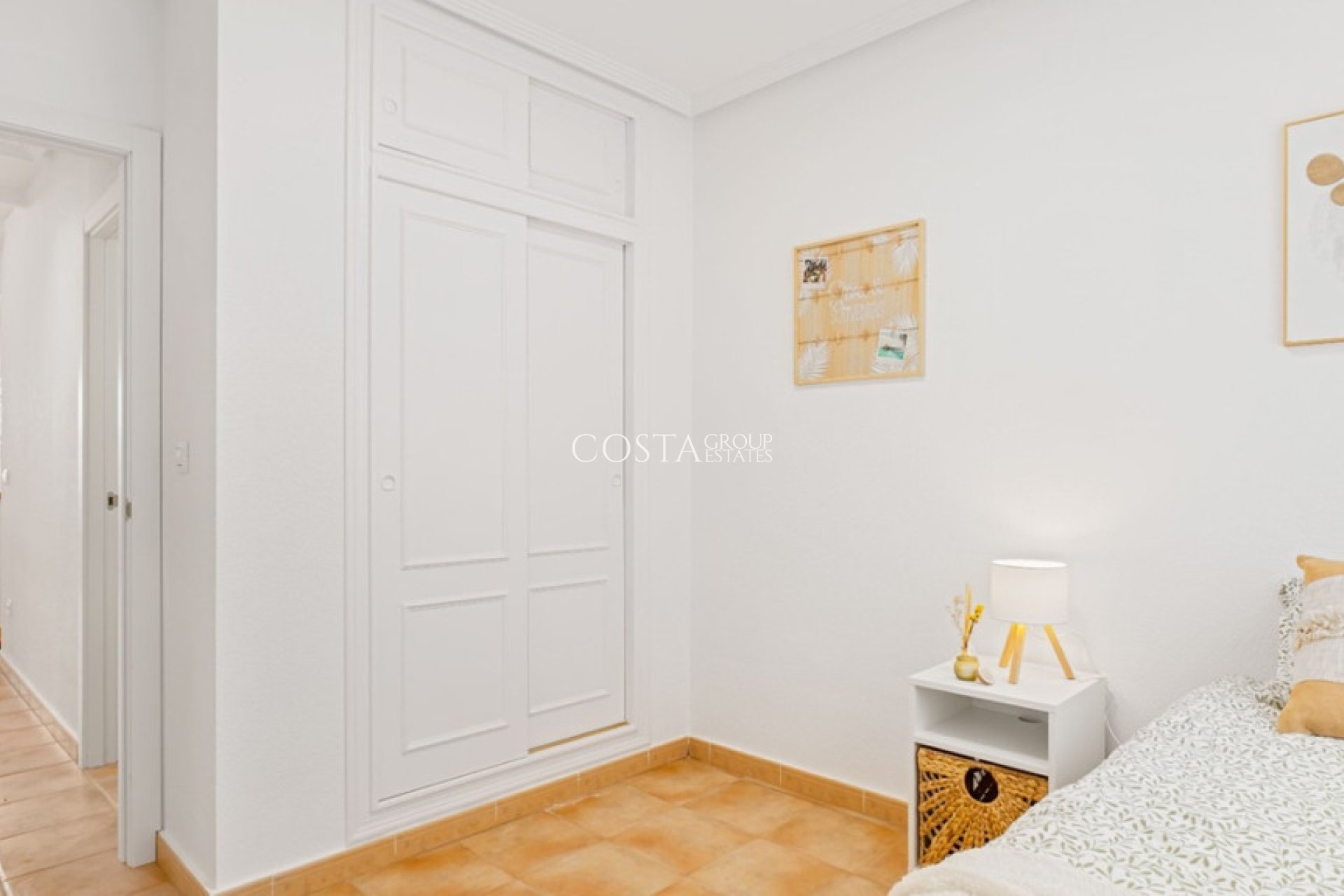 Resale - House -
Orihuela Costa - Villamartin