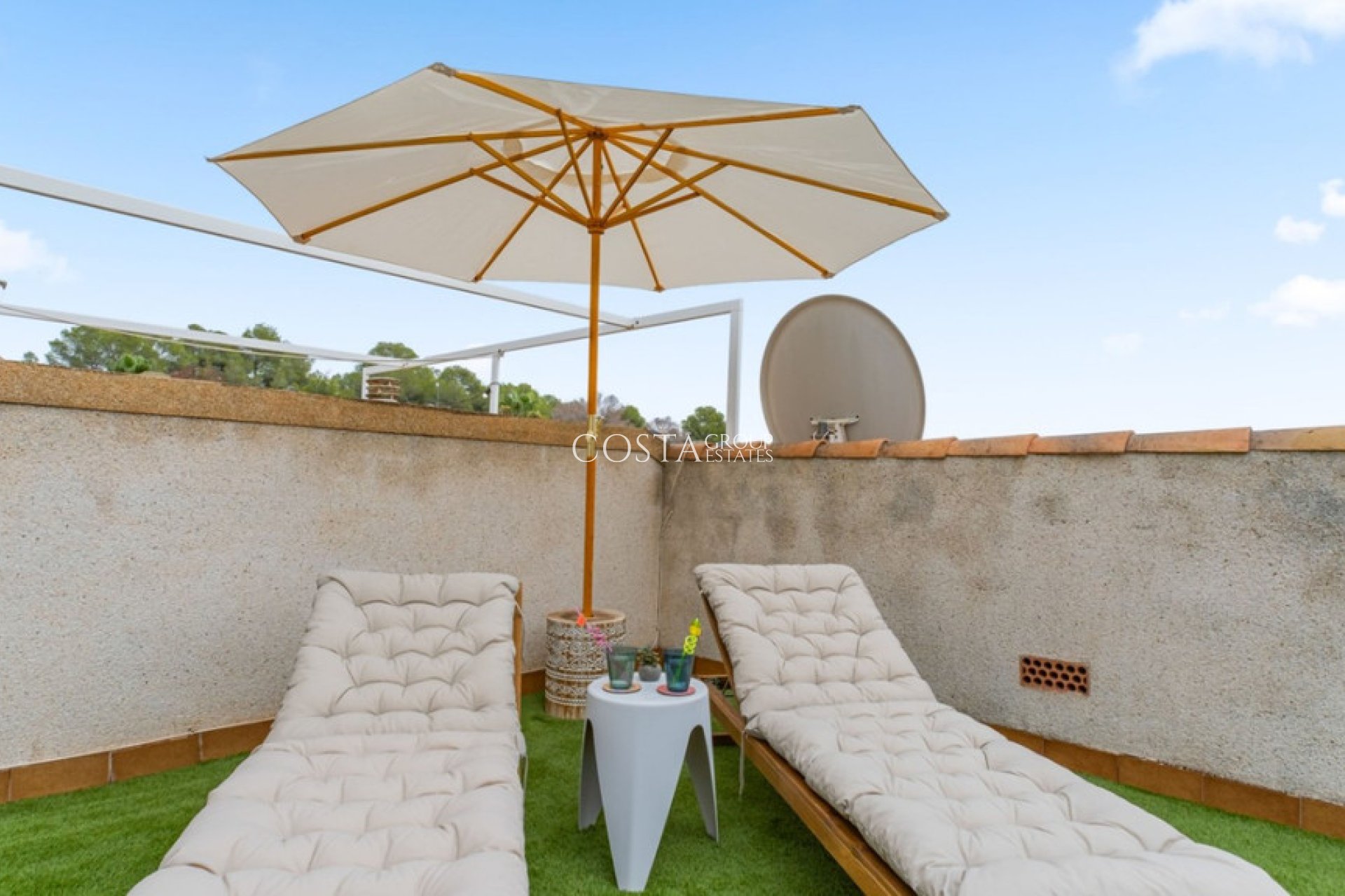 Resale - House -
Orihuela Costa - Villamartin