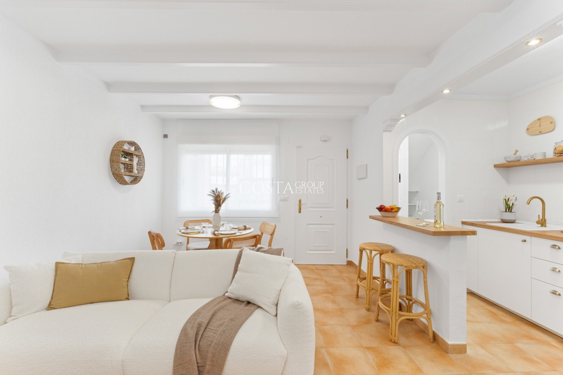 Resale - House -
Orihuela Costa - Villamartin