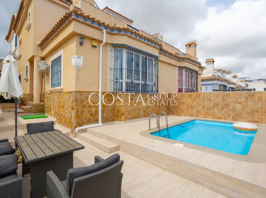 Resale - House -
Orihuela Costa - Villamartin