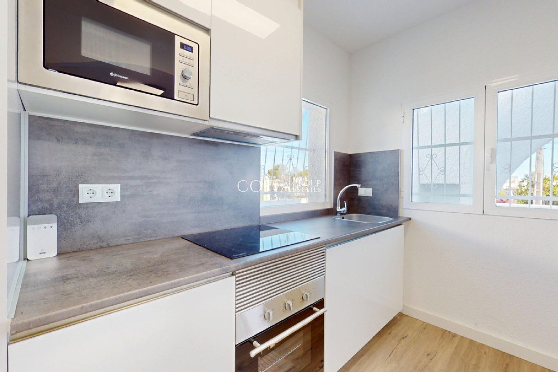 Resale - House -
Orihuela Costa - Villamartin