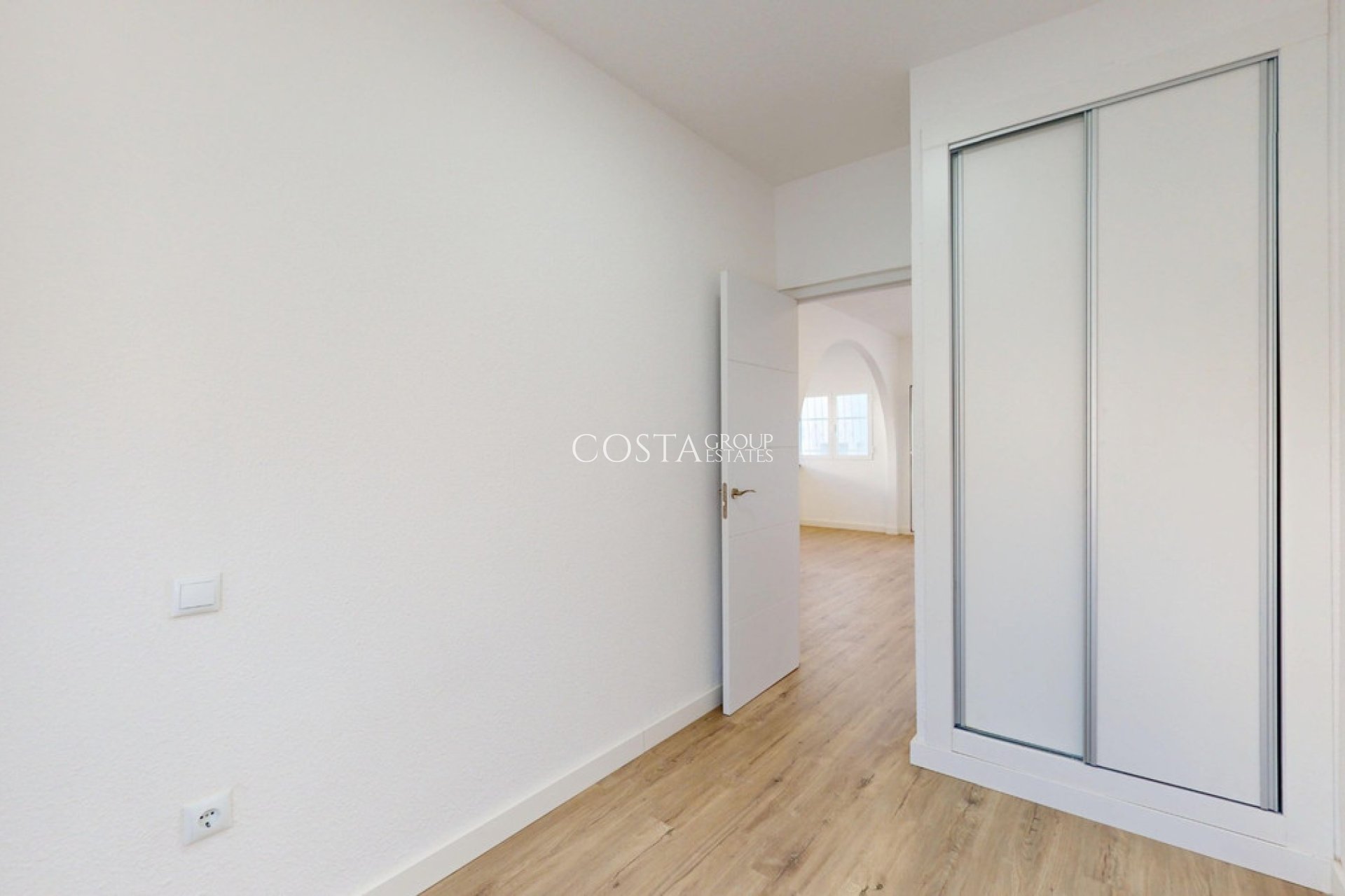 Resale - House -
Orihuela Costa - Villamartin