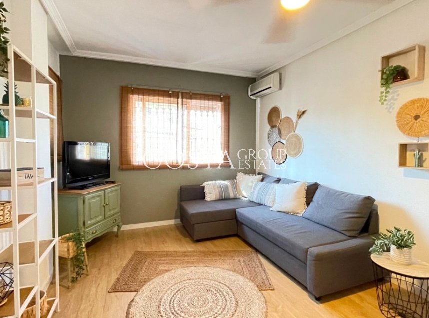 Resale - House -
Orihuela Costa - Villamartin