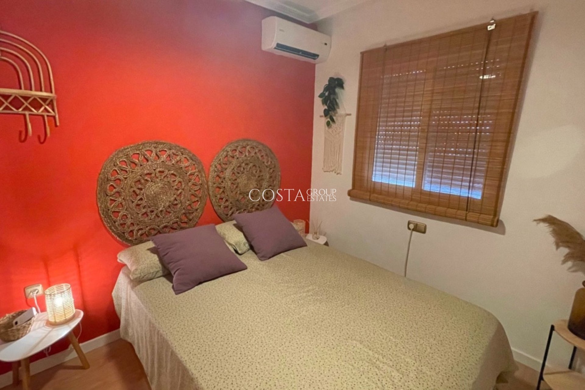 Resale - House -
Orihuela Costa - Villamartin