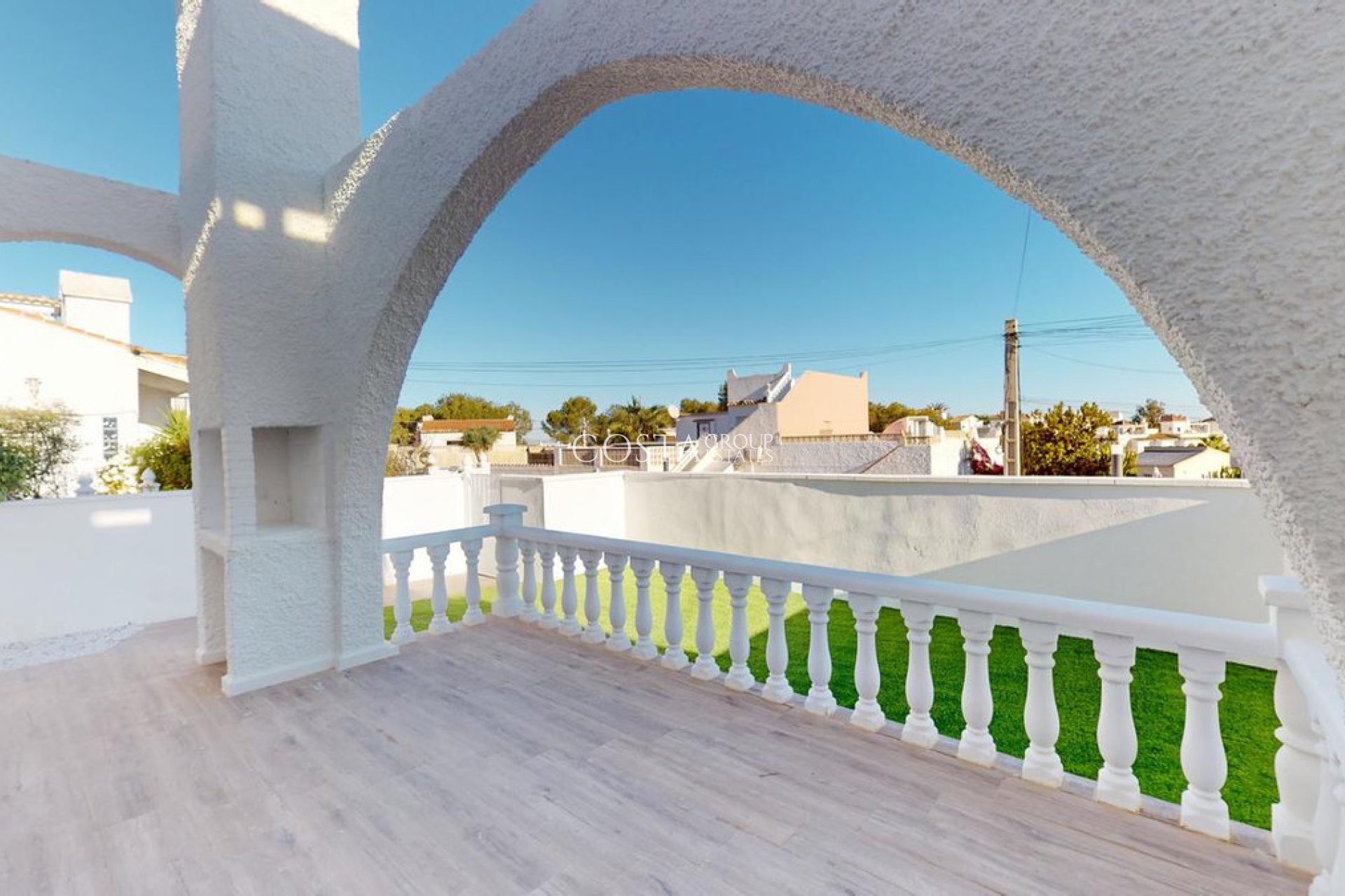 Resale - House -
Orihuela Costa - Villamartin