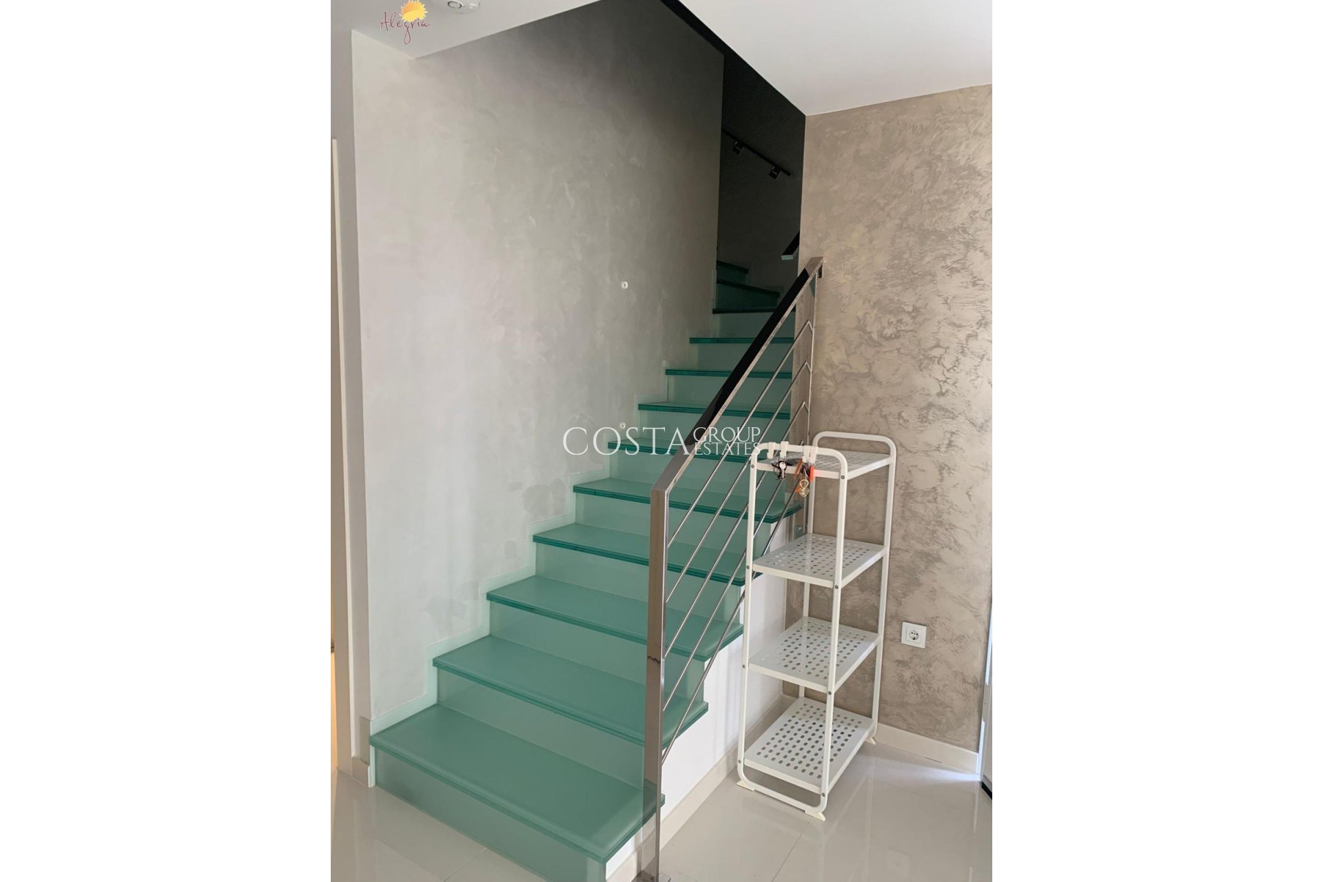 Resale - House -
Orihuela Costa