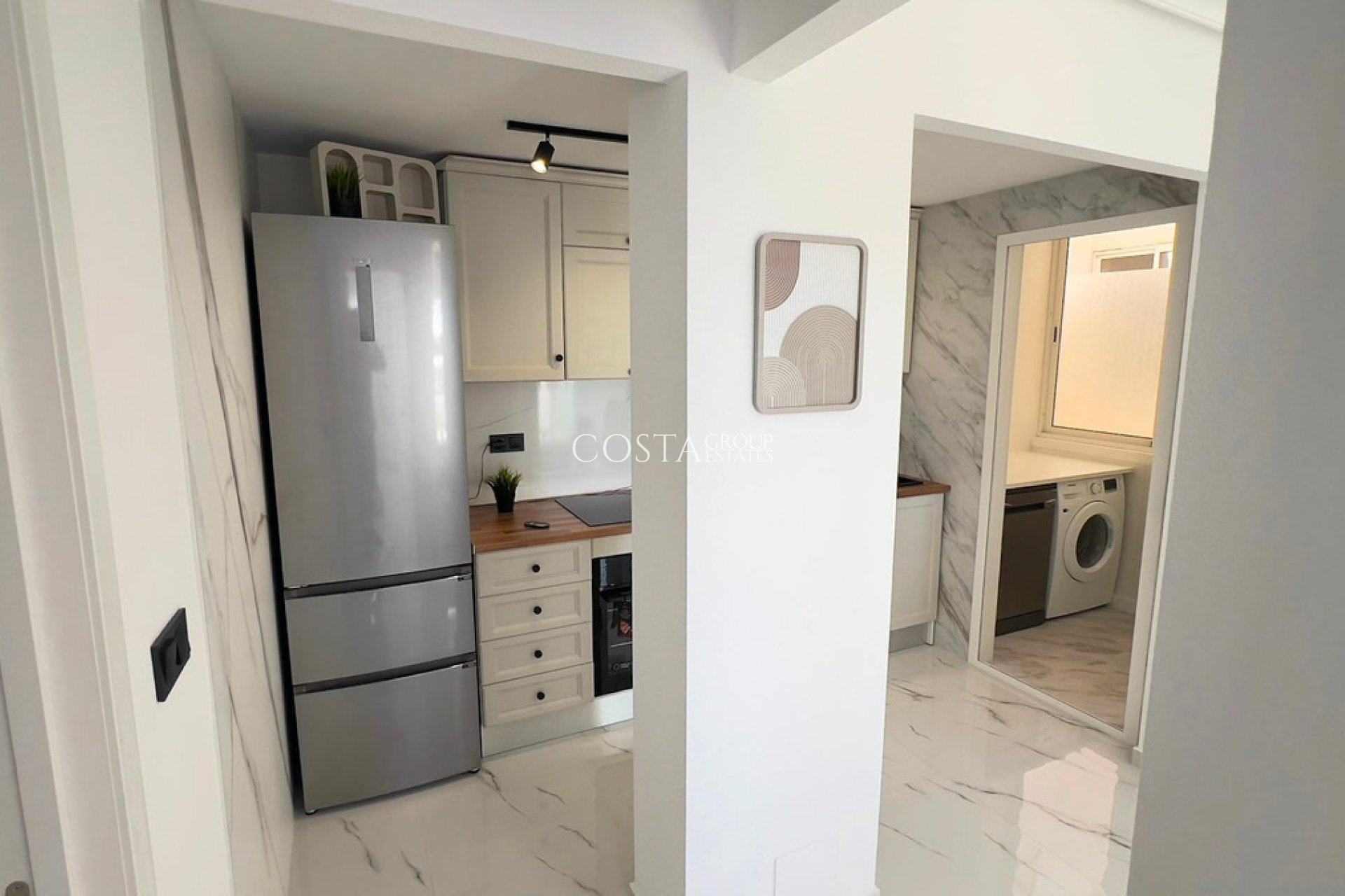 Resale - House -
Orihuela Costa