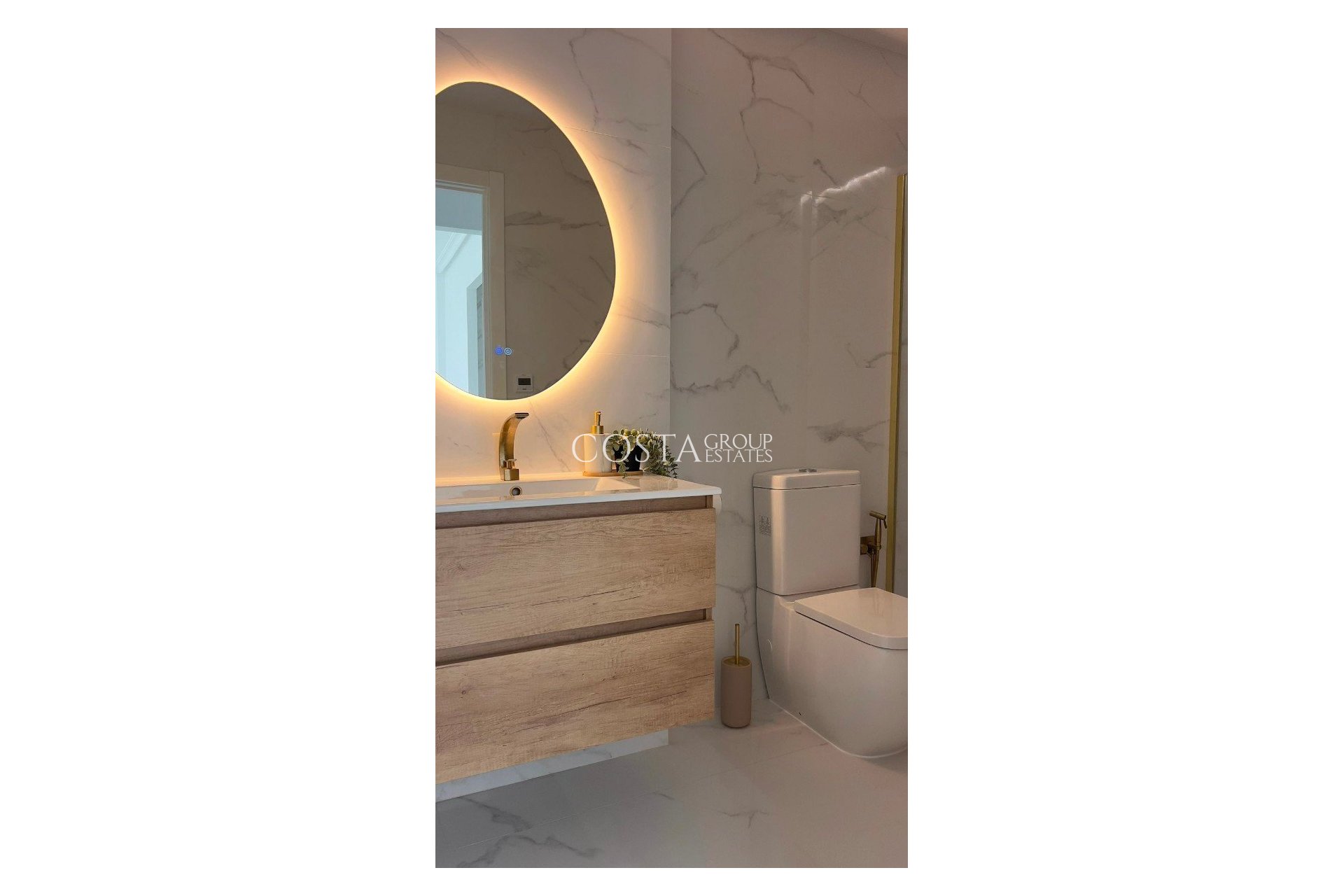 Resale - House -
Orihuela Costa