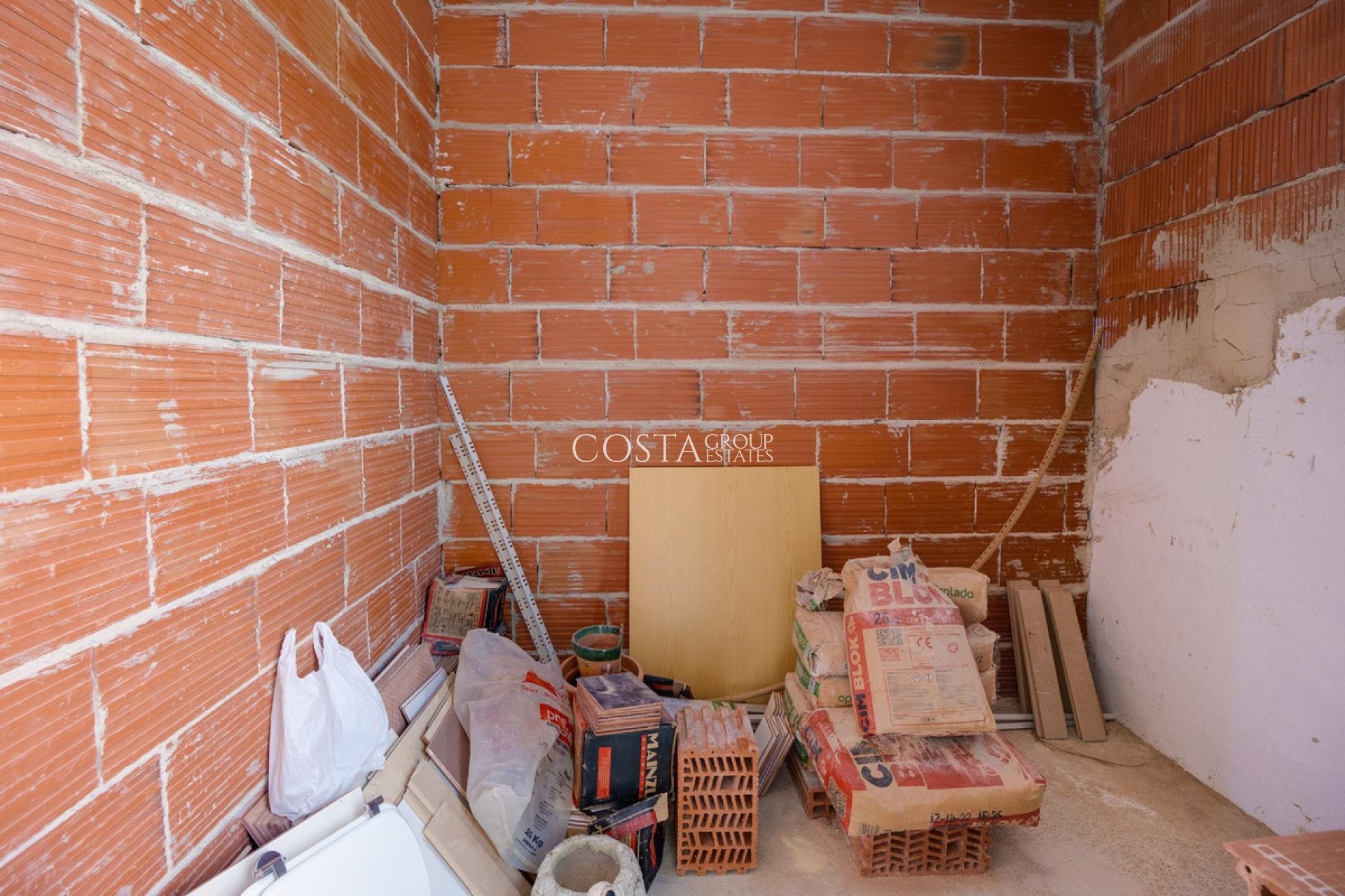 Resale - House -
Orihuela - La Florida