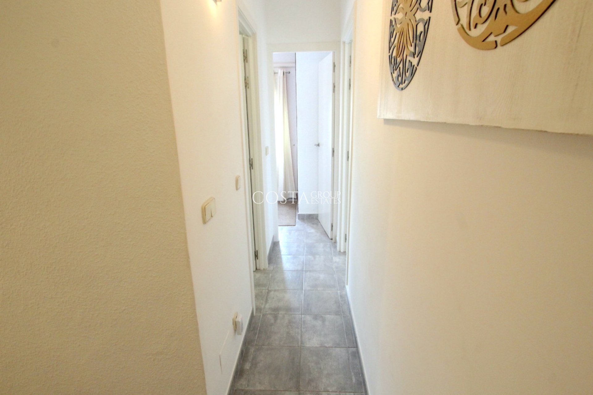 Resale - House -
Orihuela - La Zenia