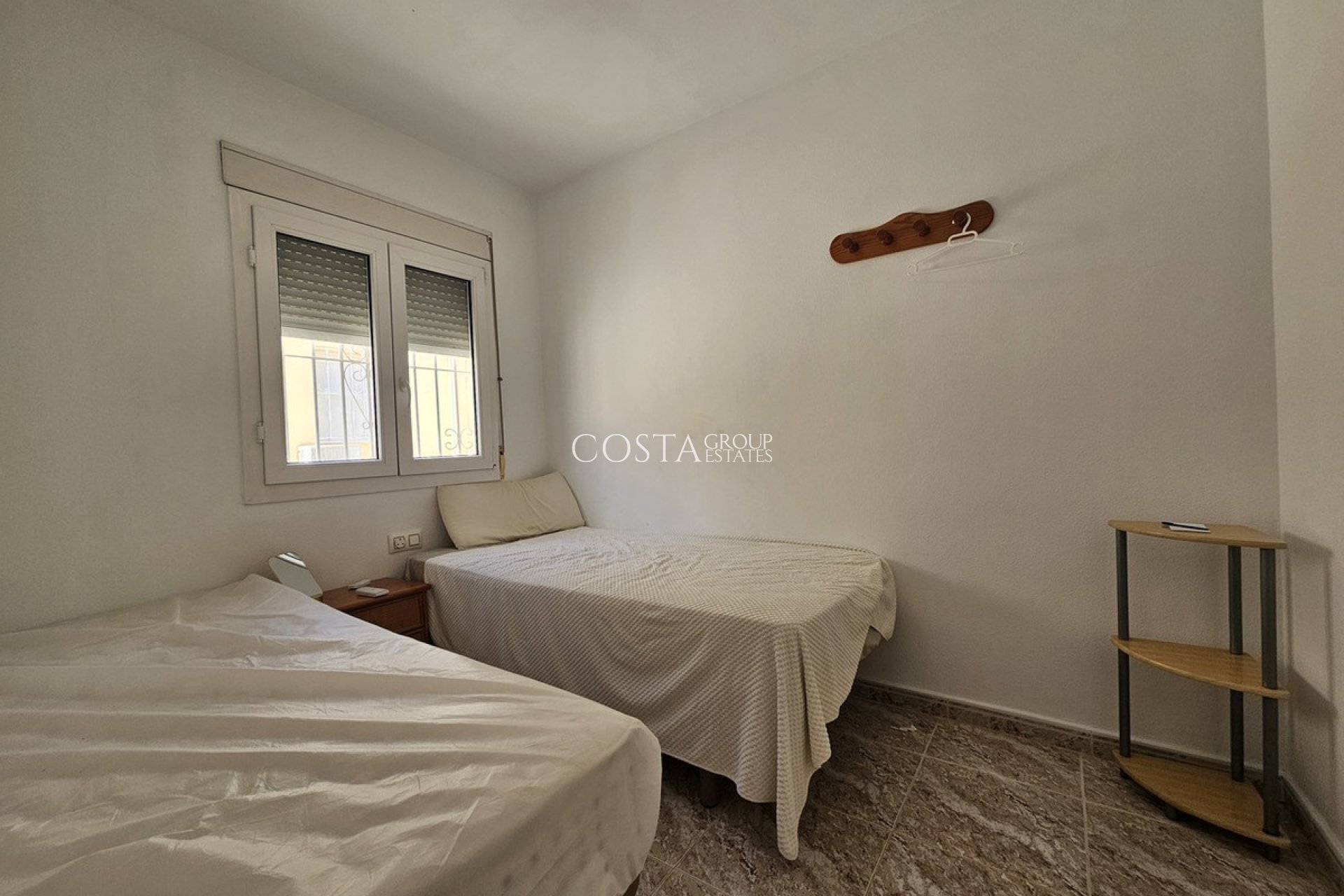 Resale - House -
Orihuela - La Zenia