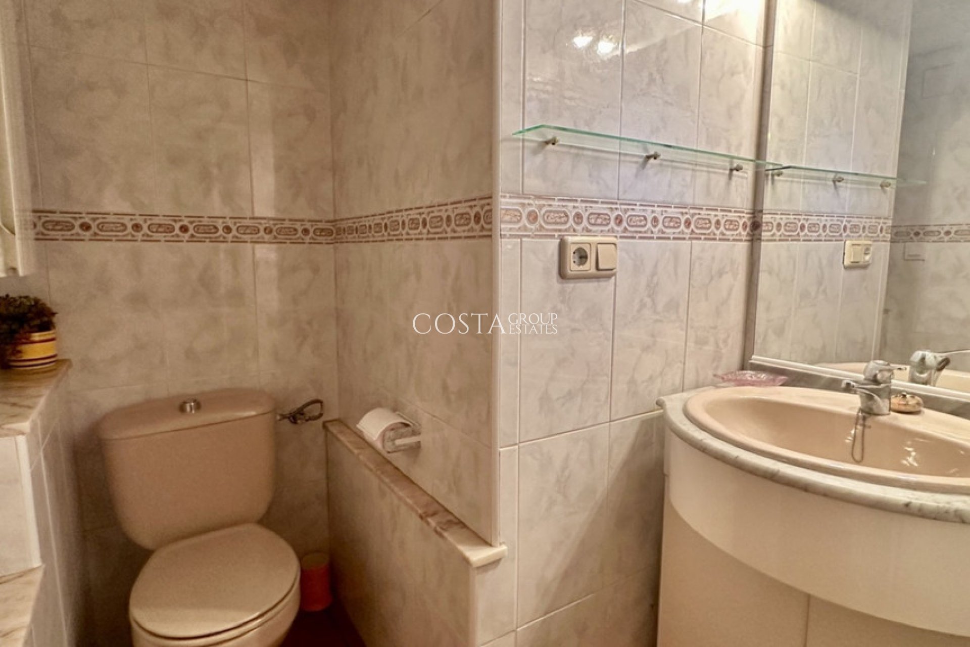 Resale - House -
Orihuela - Los Altos