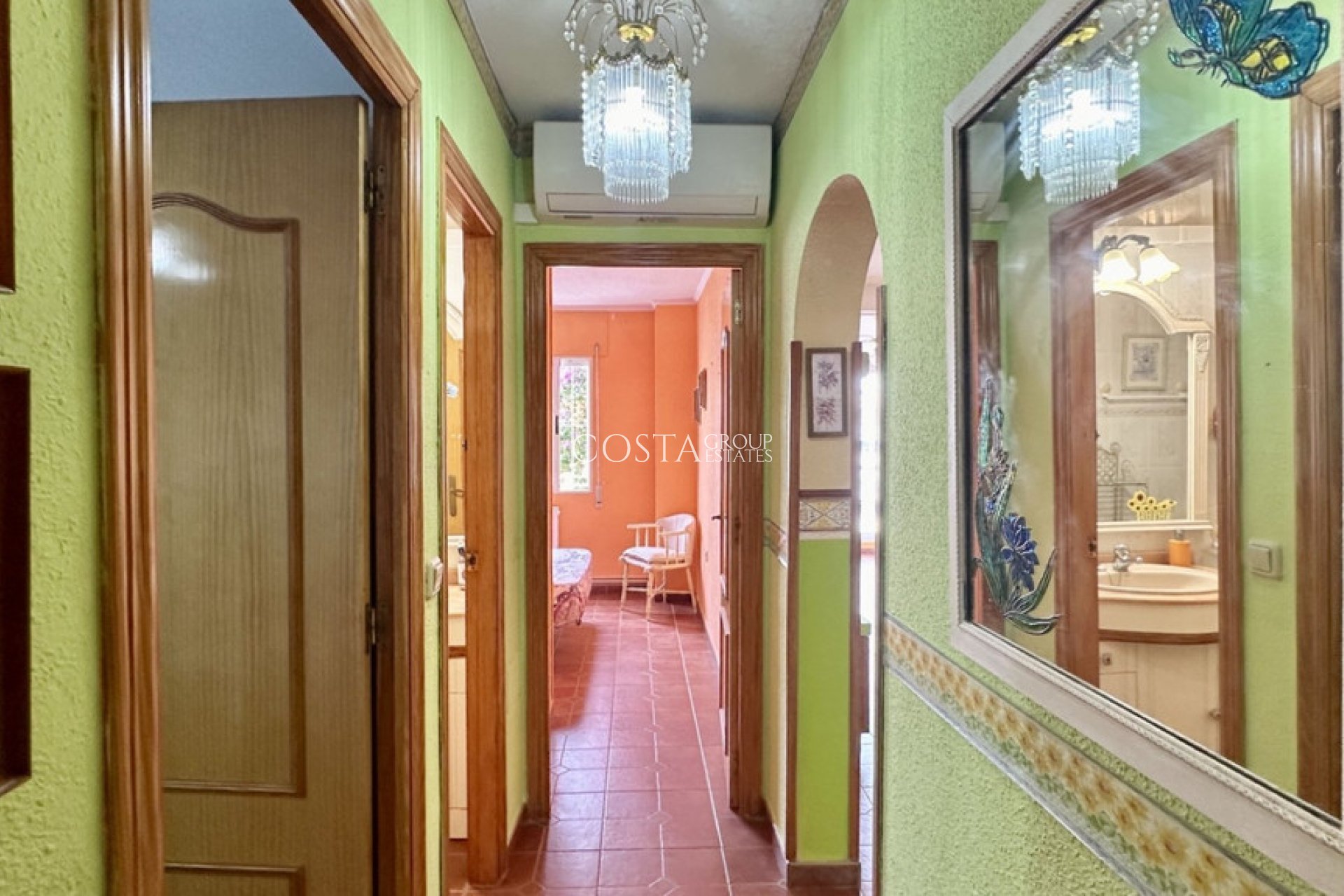 Resale - House -
Orihuela - Los Altos