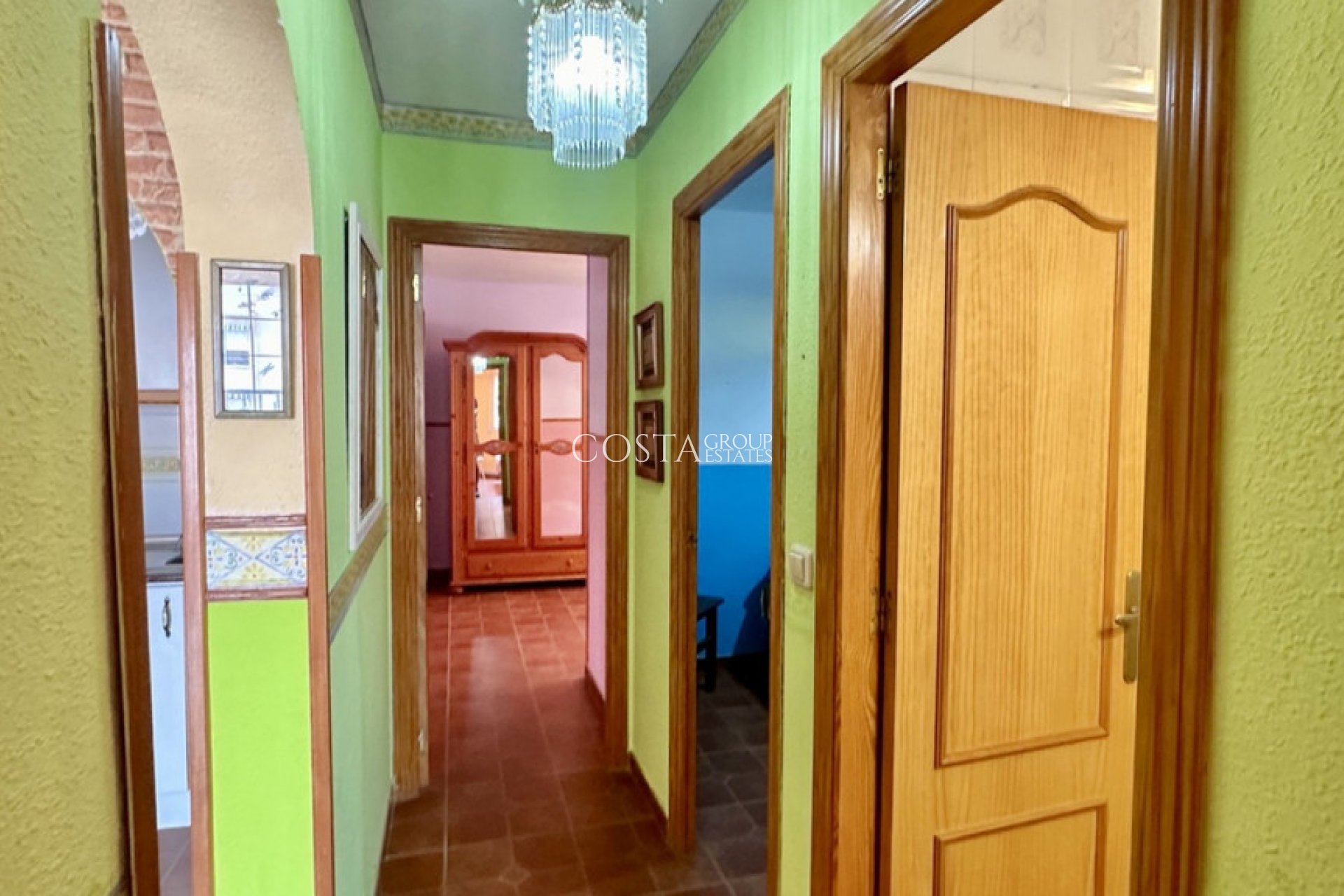 Resale - House -
Orihuela - Los Altos