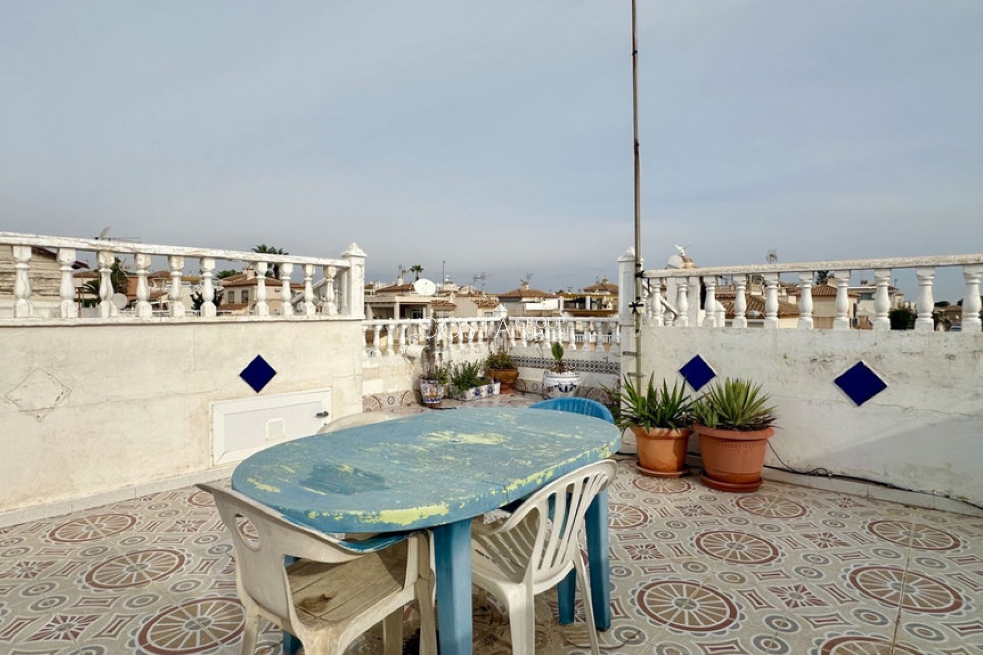 Resale - House -
Orihuela - Los Altos