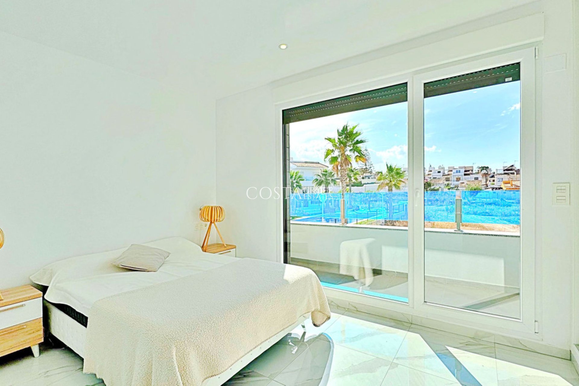 Resale - House -
Orihuela - Los Balcones