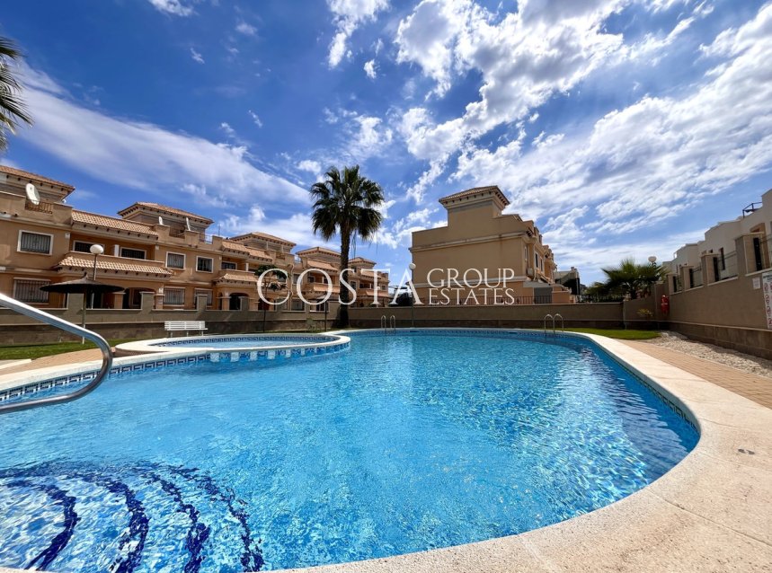 Resale - House -
Orihuela - Los Dolses