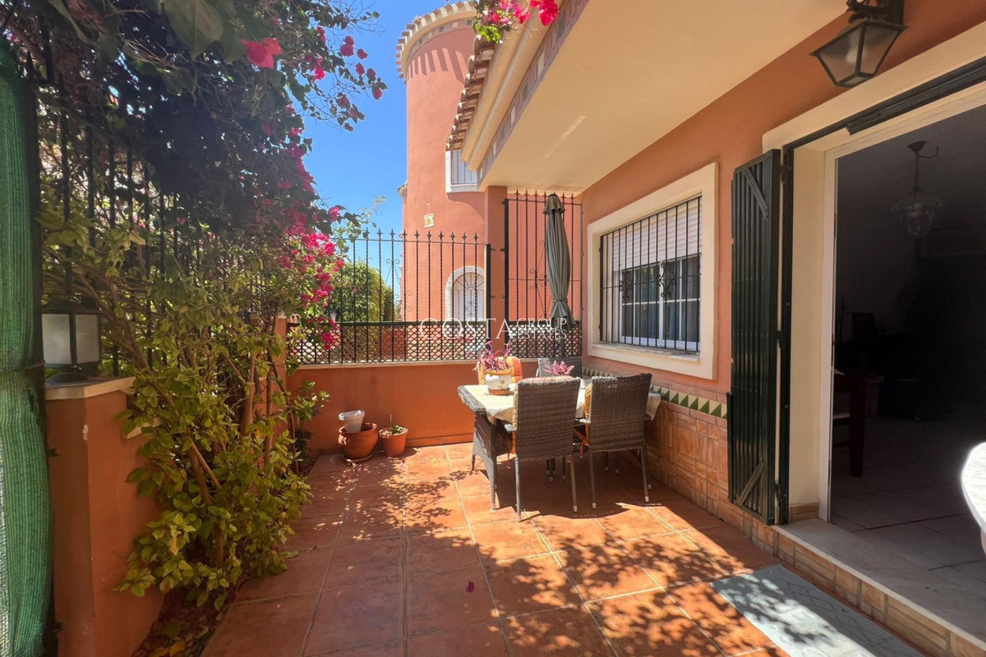 Resale - House -
Orihuela - Orihuela Costa
