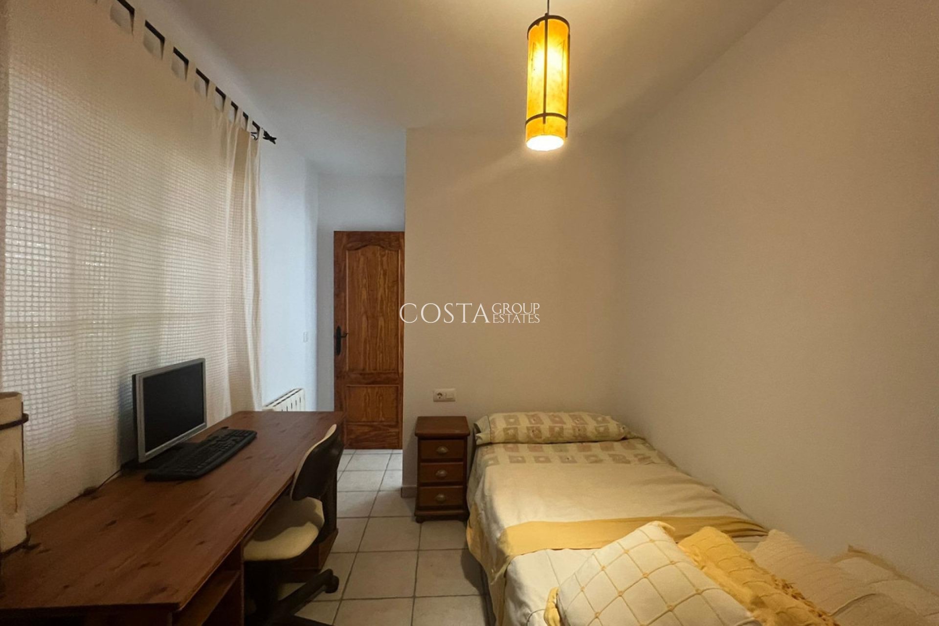 Resale - House -
Orihuela - Orihuela Costa