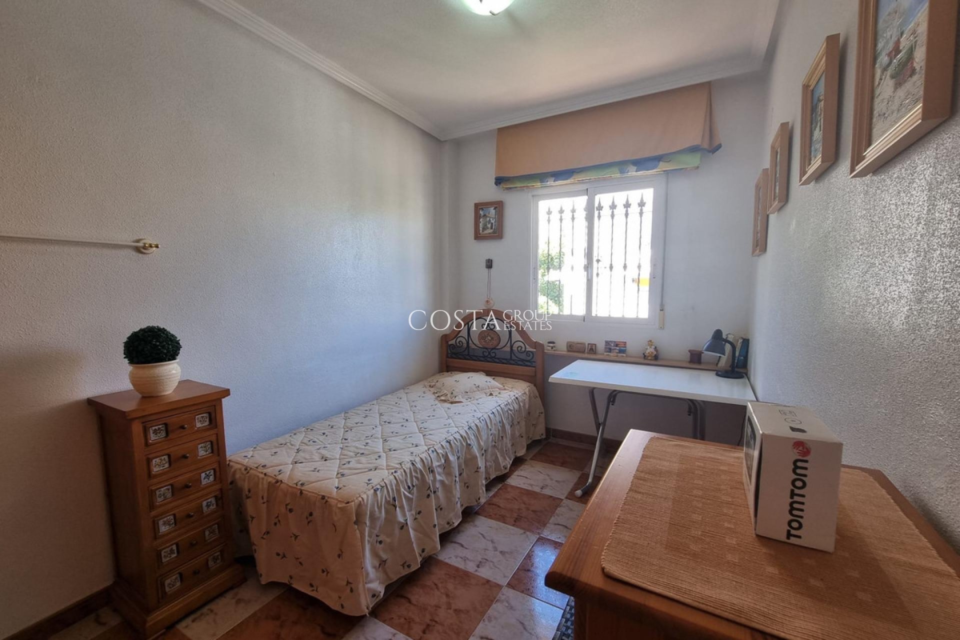 Resale - House -
Orihuela - Orihuela Costa