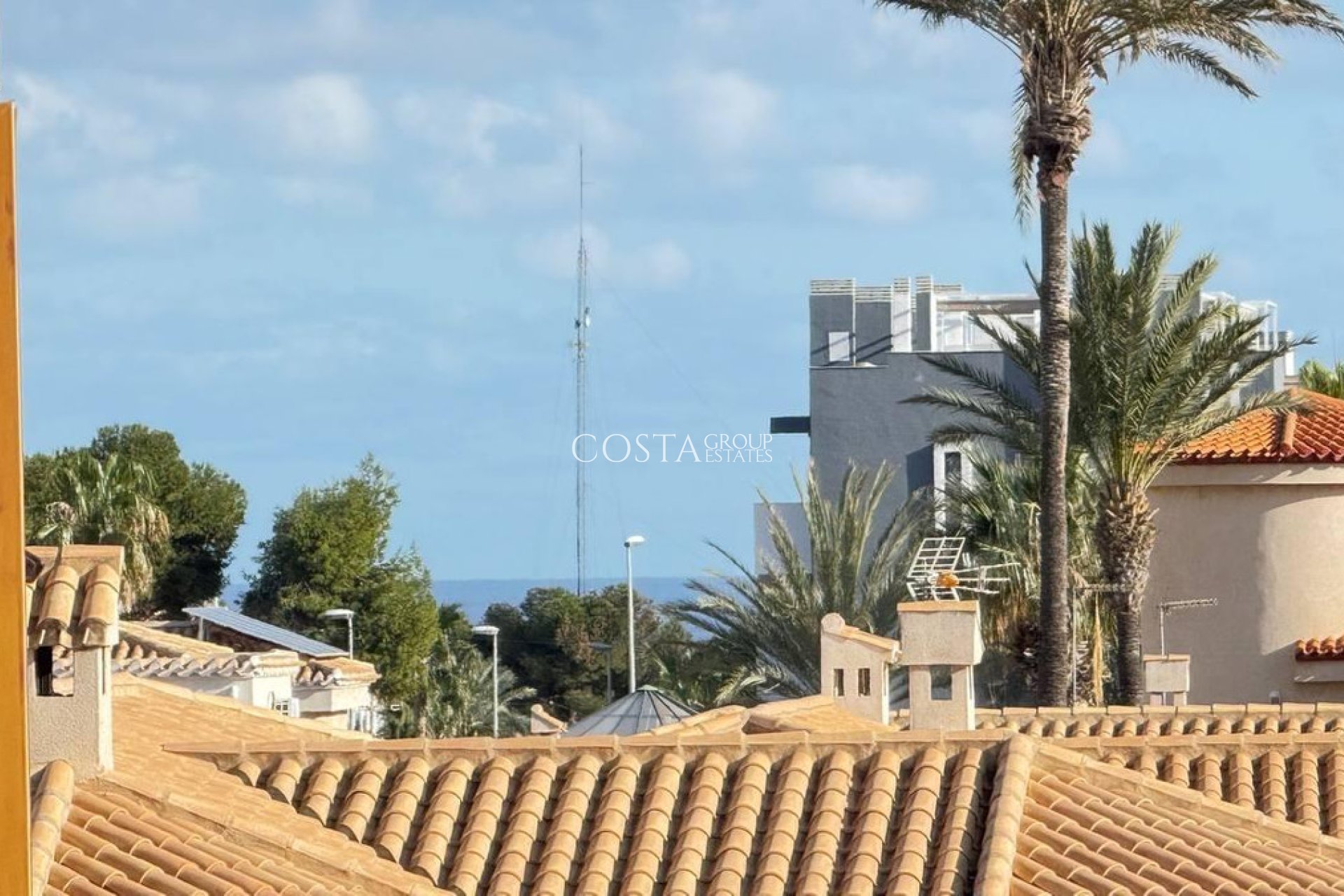 Resale - House -
Orihuela - Orihuela Costa