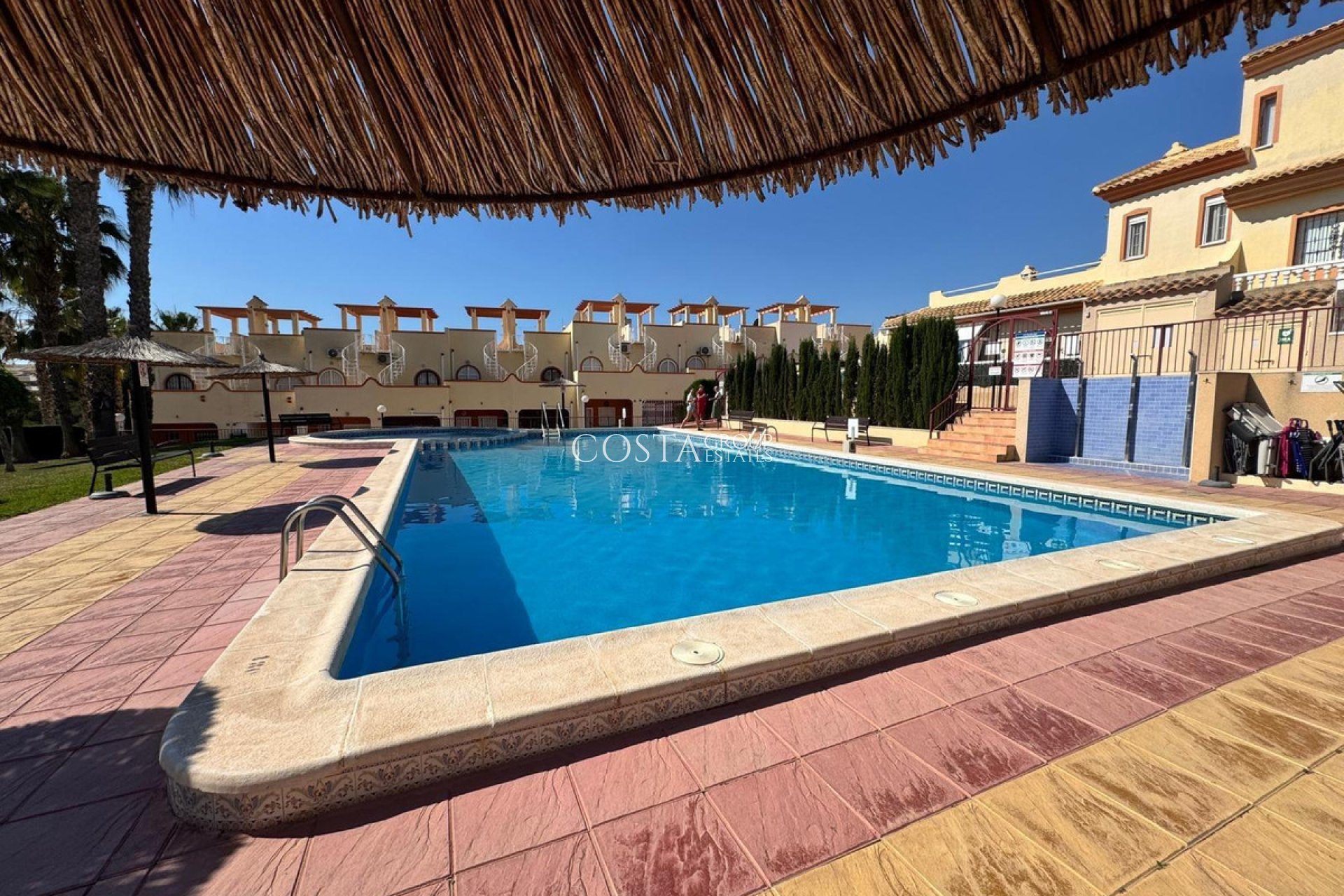 Resale - House -
Orihuela - Orihuela Costa