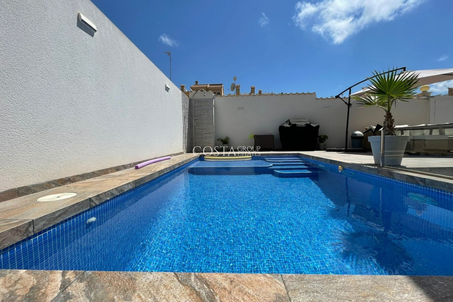 Resale - House -
Orihuela - Orihuela Costa