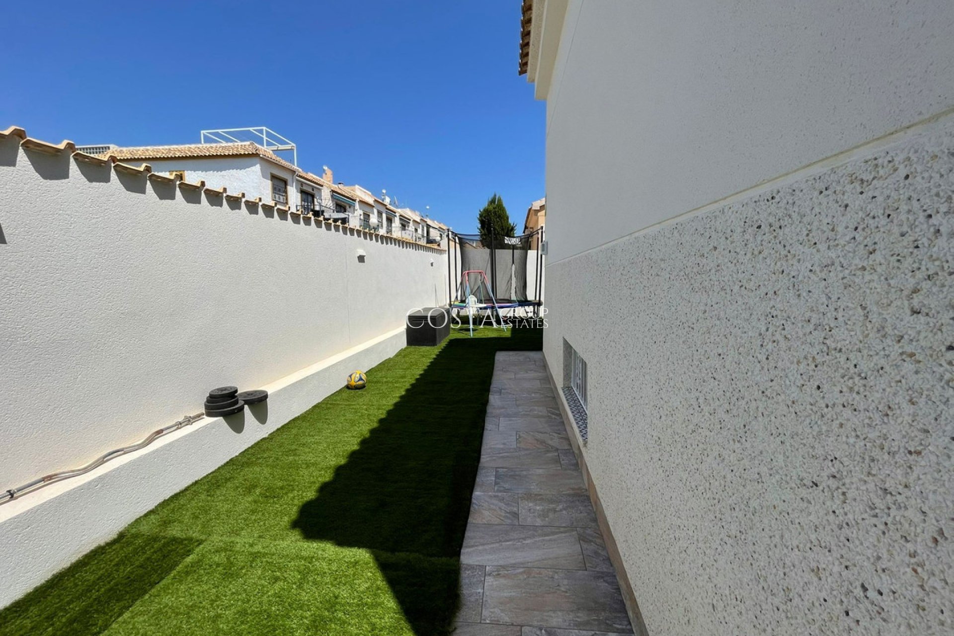 Resale - House -
Orihuela - Orihuela Costa