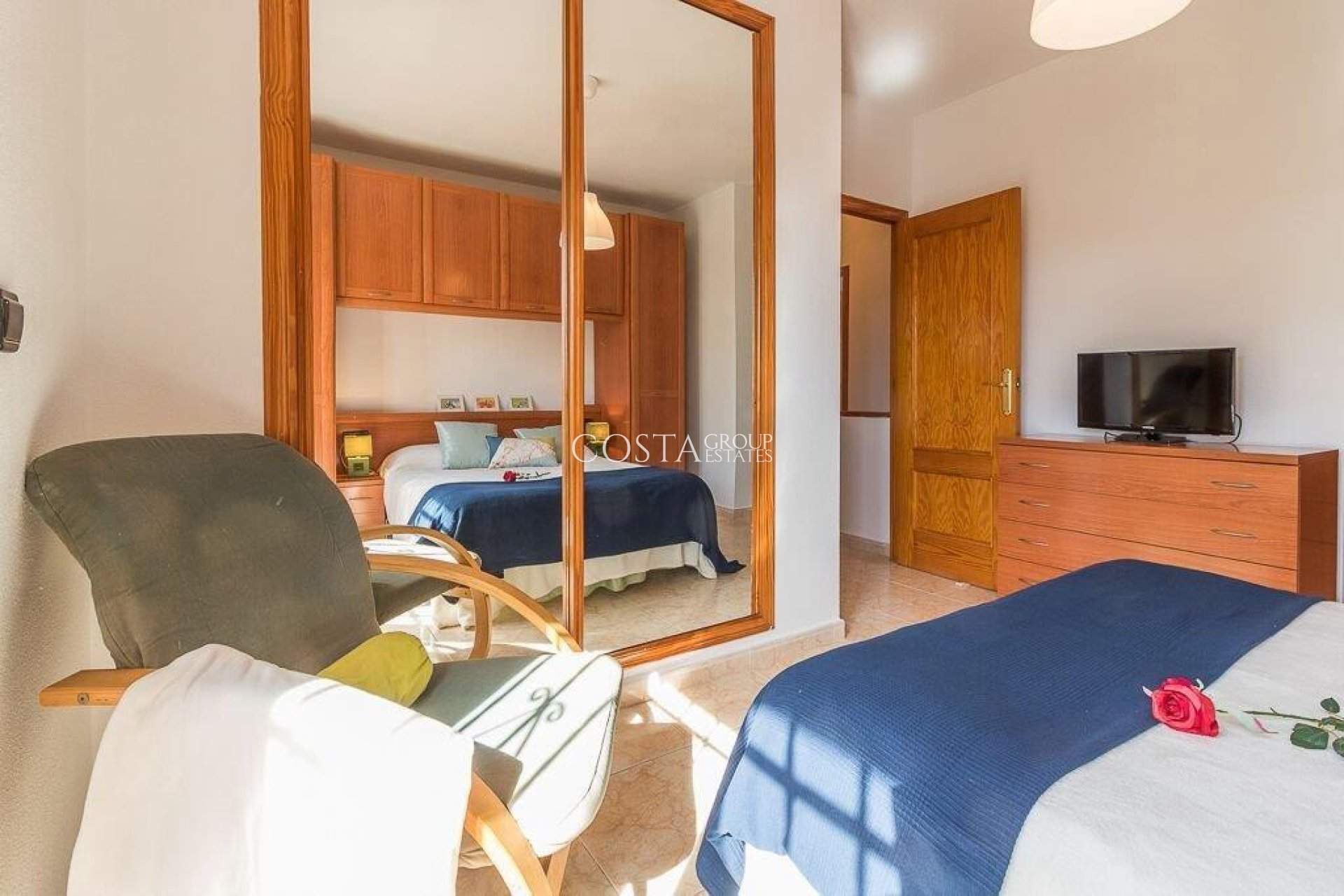 Resale - House -
Orihuela - Orihuela Costa