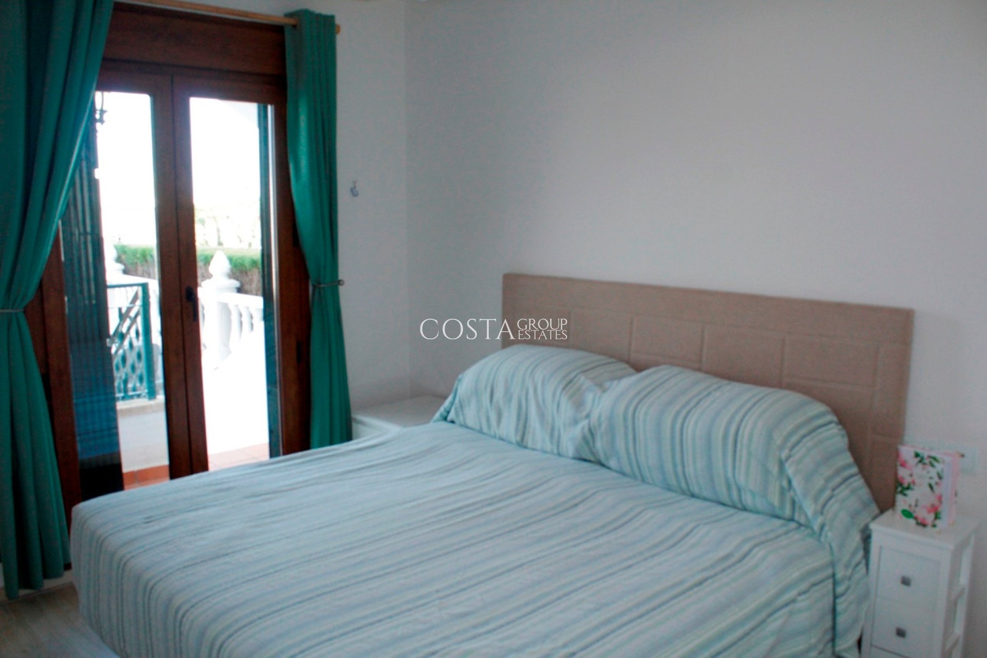 Resale - House -
Orihuela - Orihuela Costa