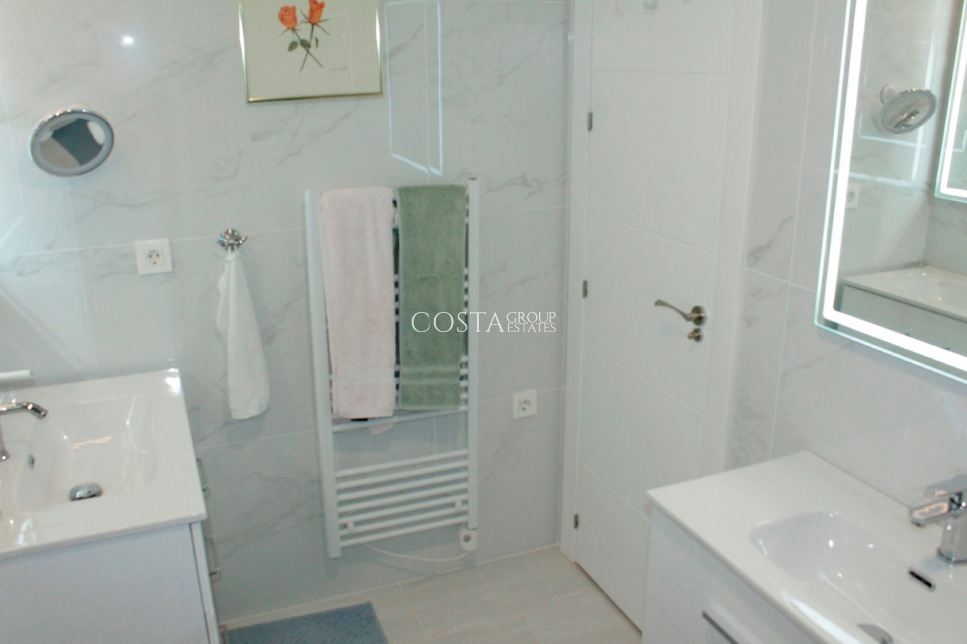 Resale - House -
Orihuela - Orihuela Costa