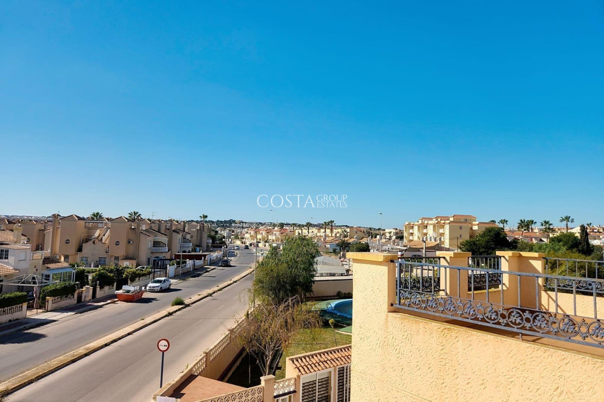 Resale - House -
Orihuela - Orihuela Costa