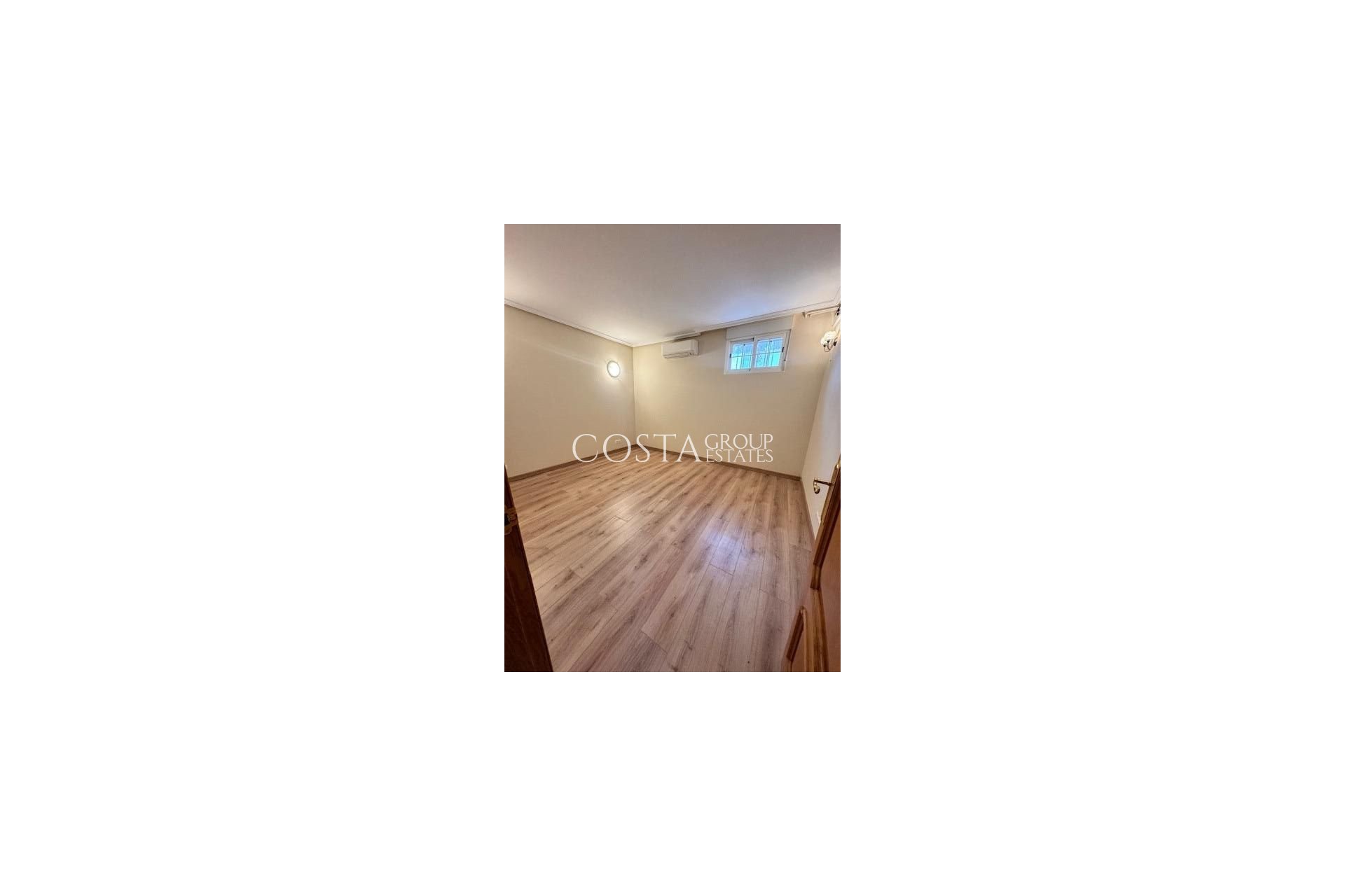 Resale - House -
Orihuela - Orihuela Costa