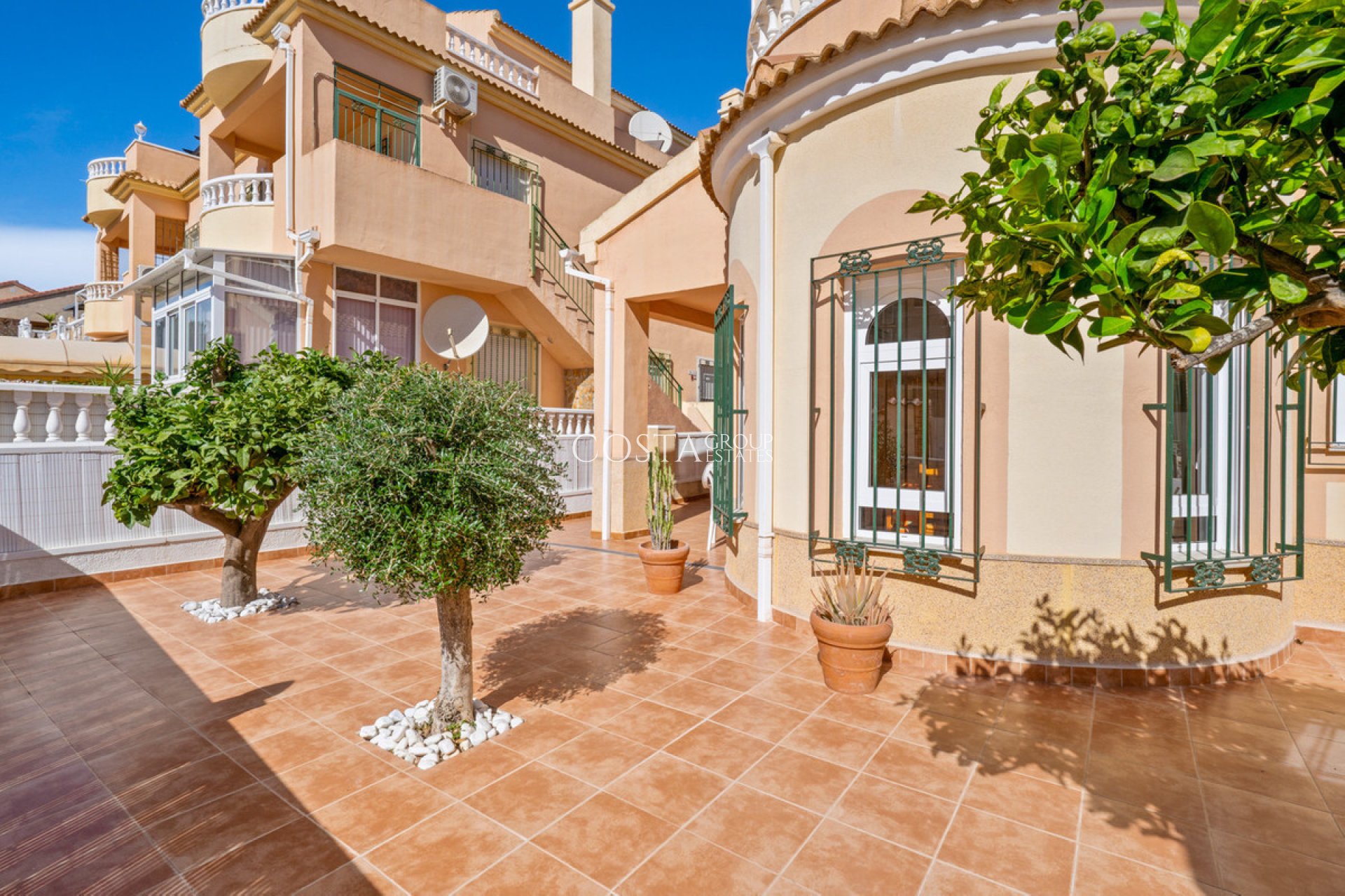 Resale - House -
Orihuela - Orihuela Costa