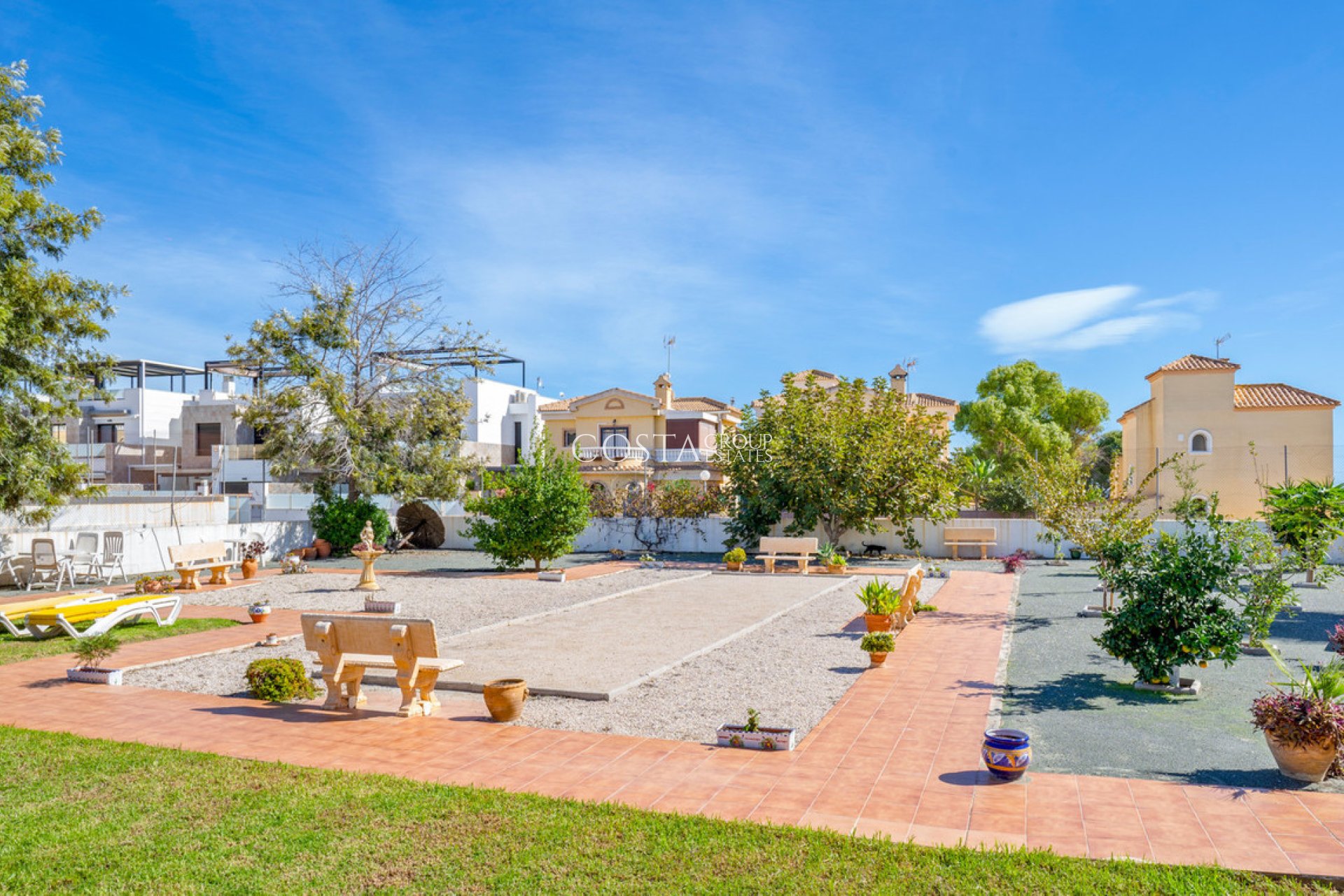 Resale - House -
Orihuela - Orihuela Costa