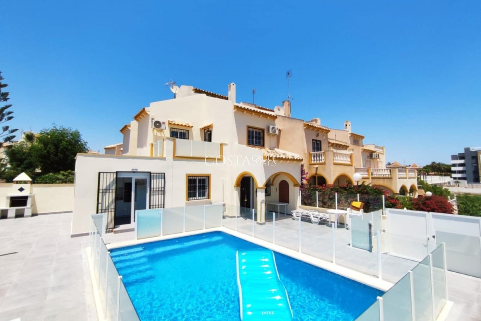 Resale - House -
Orihuela - Playa Flamenca
