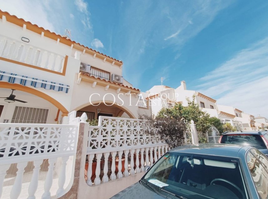 Resale - House -
Orihuela - Playa Flamenca