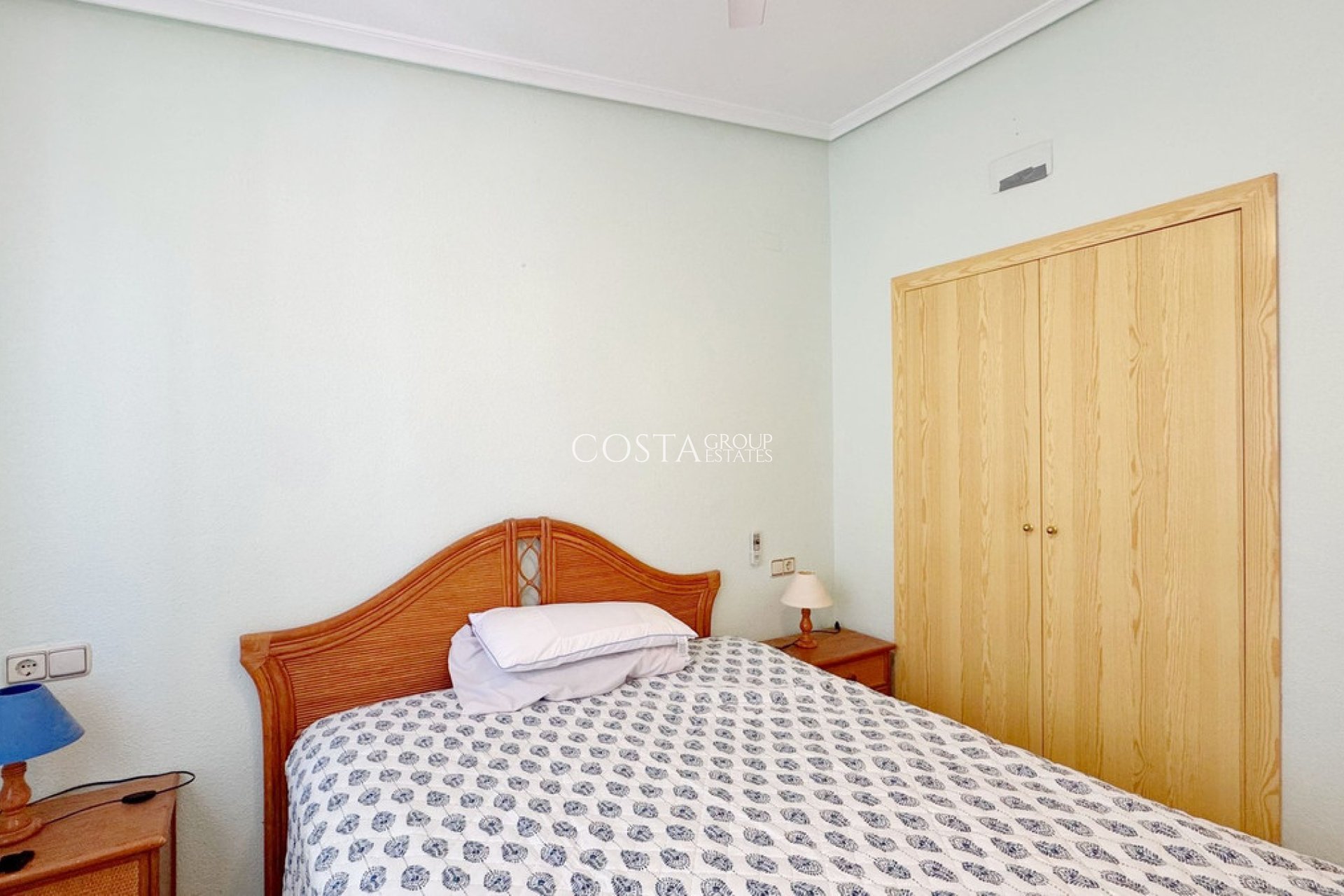 Resale - House -
Orihuela - Punta Prima