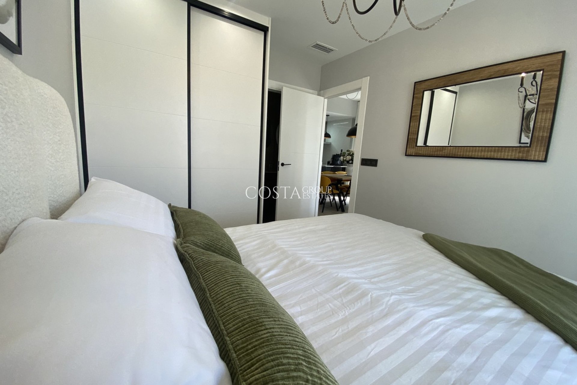 Resale - House -
Orihuela - Punta Prima