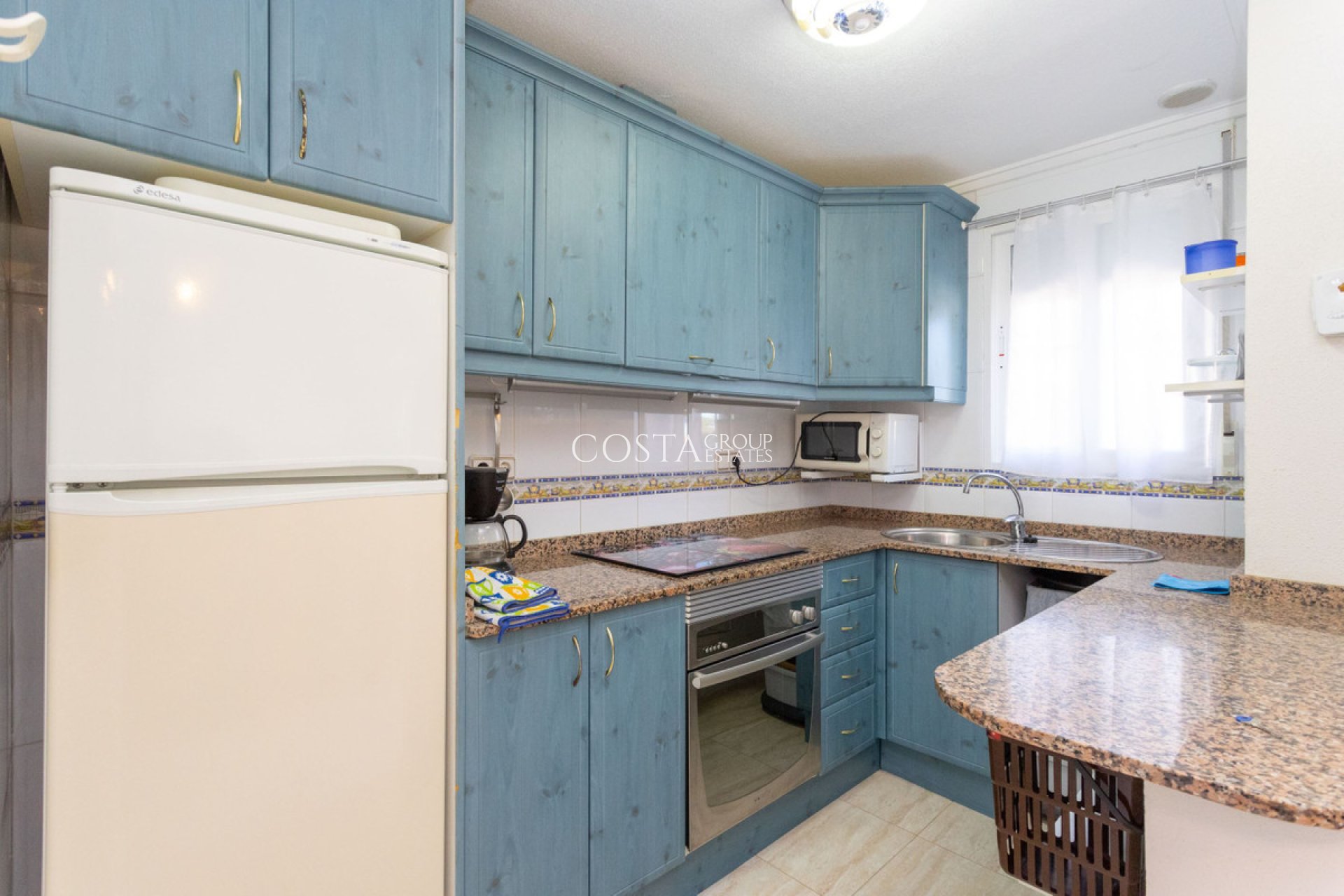 Resale - House -
Orihuela - Villamartin