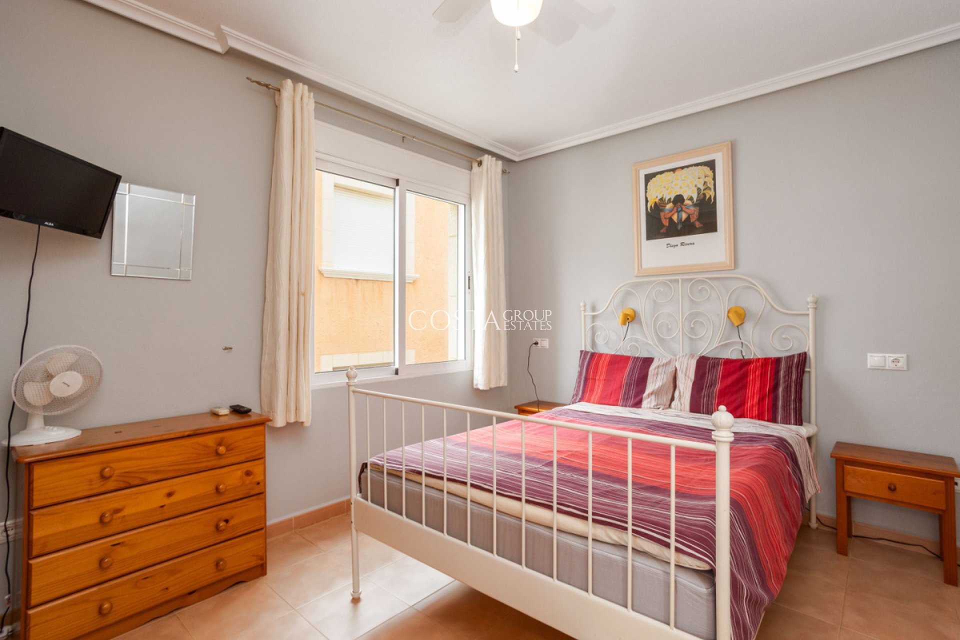 Resale - House -
Orihuela - Villamartin