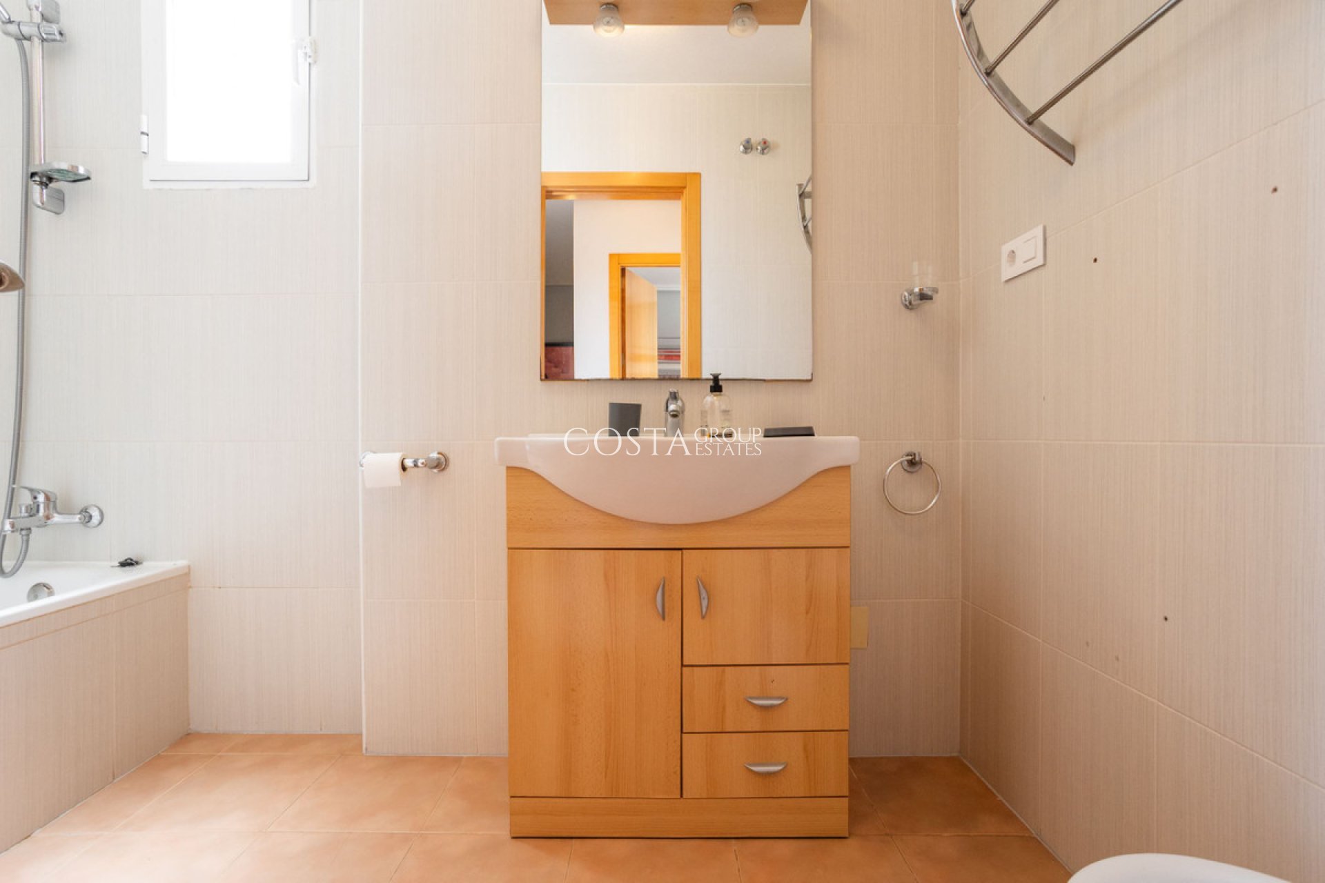 Resale - House -
Orihuela - Villamartin