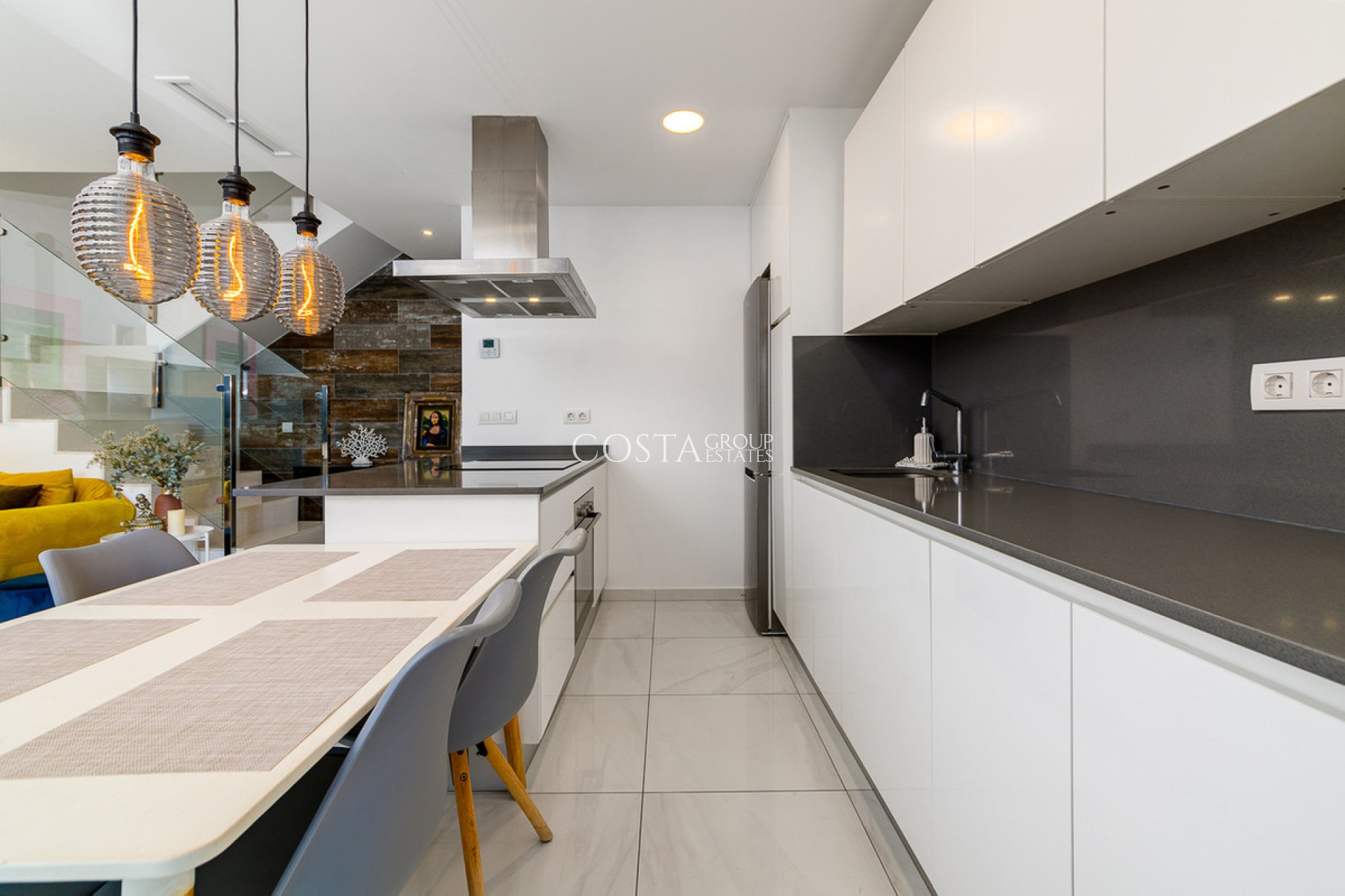 Resale - House -
Orihuela - Villamartin