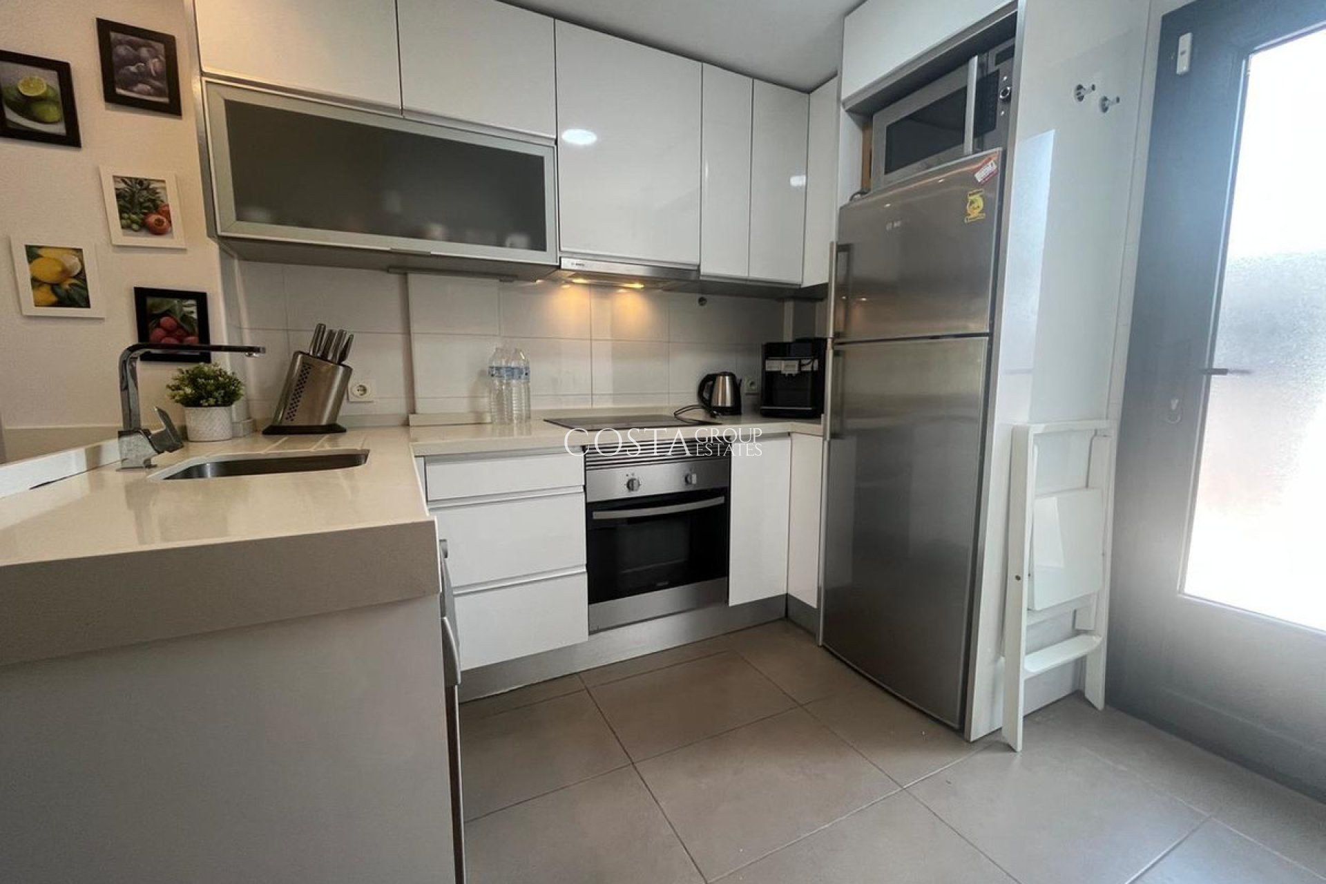 Resale - House -
Pilar de la Horadada - Torre De La Horadada
