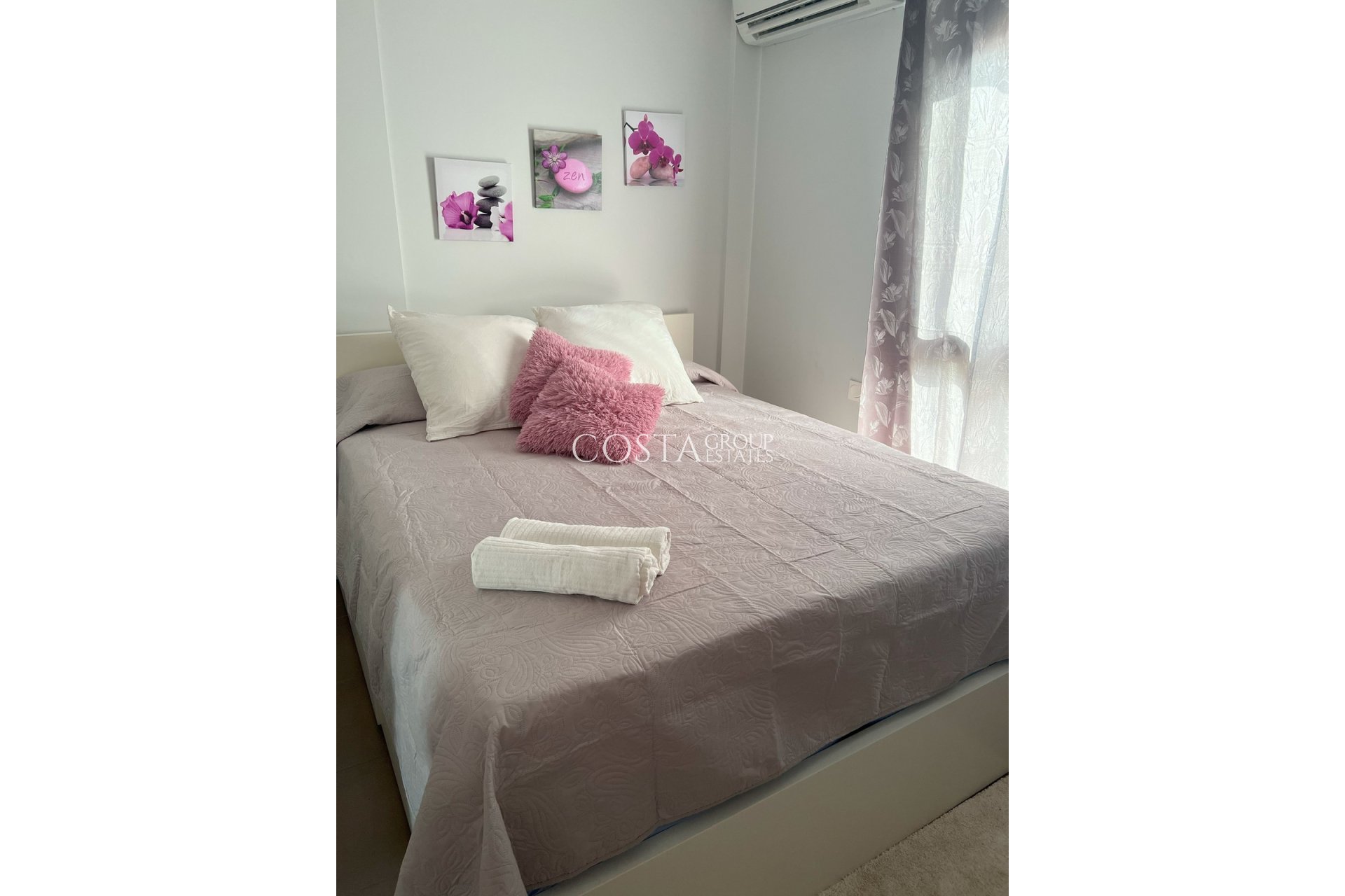 Resale - House -
Pilar de la Horadada - Torre De La Horadada