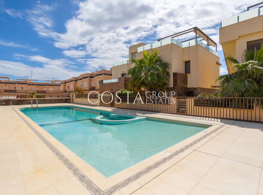 Resale - House -
Pilar de la Horadada - Torre De La Horadada