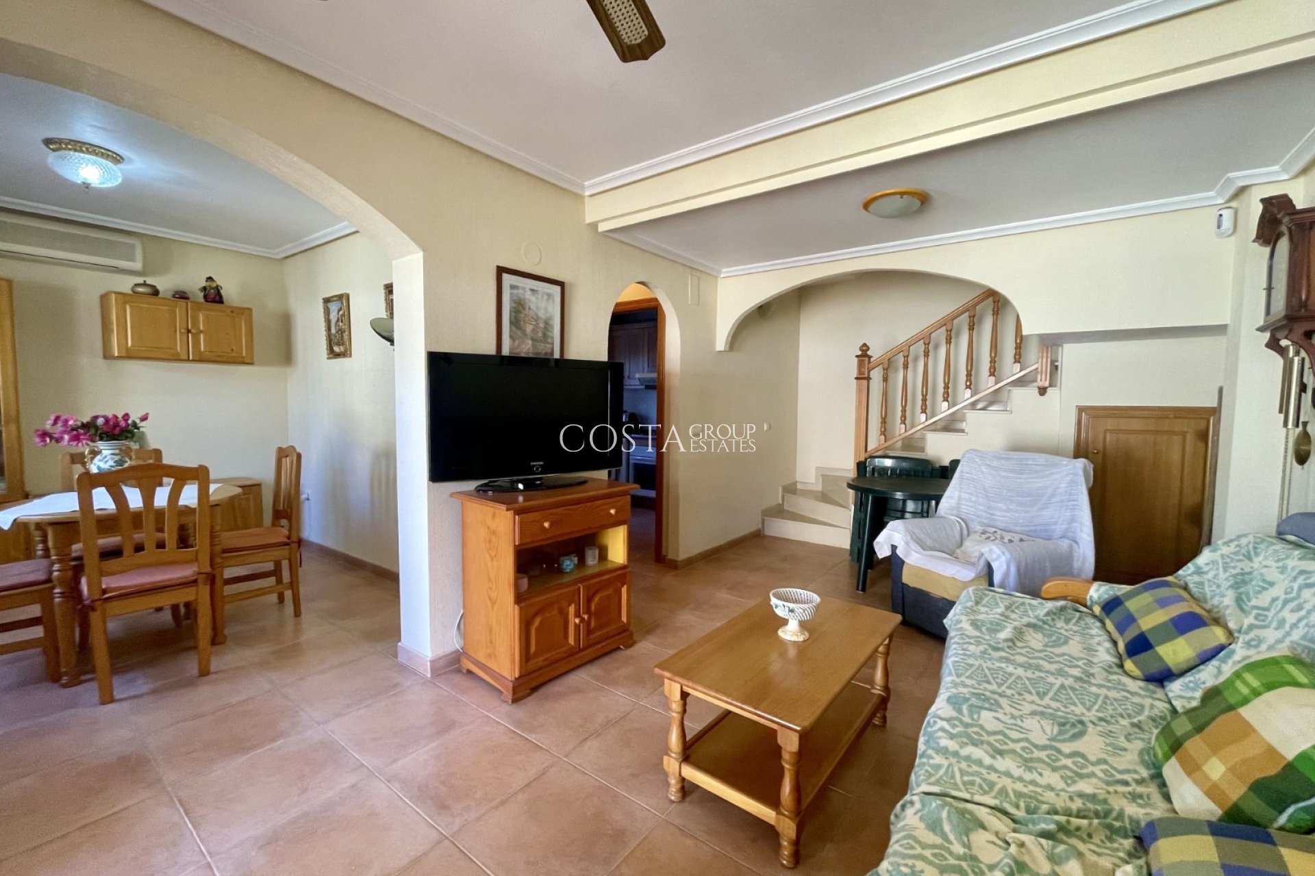 Resale - House -
Pilar de la Horadada