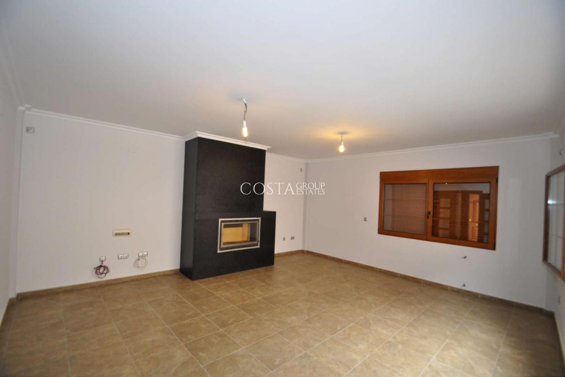 Resale - House -
Pinoso - Pinoso Centro