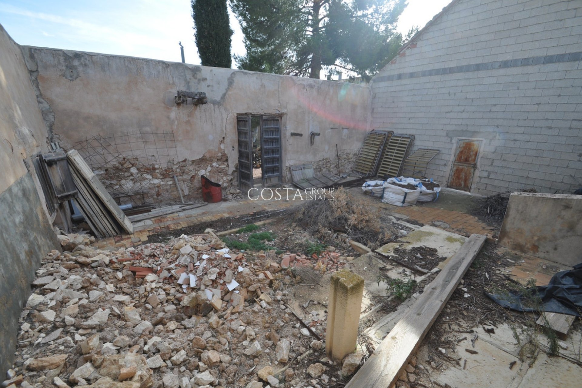 Resale - House -
Pinoso - Pinoso Centro