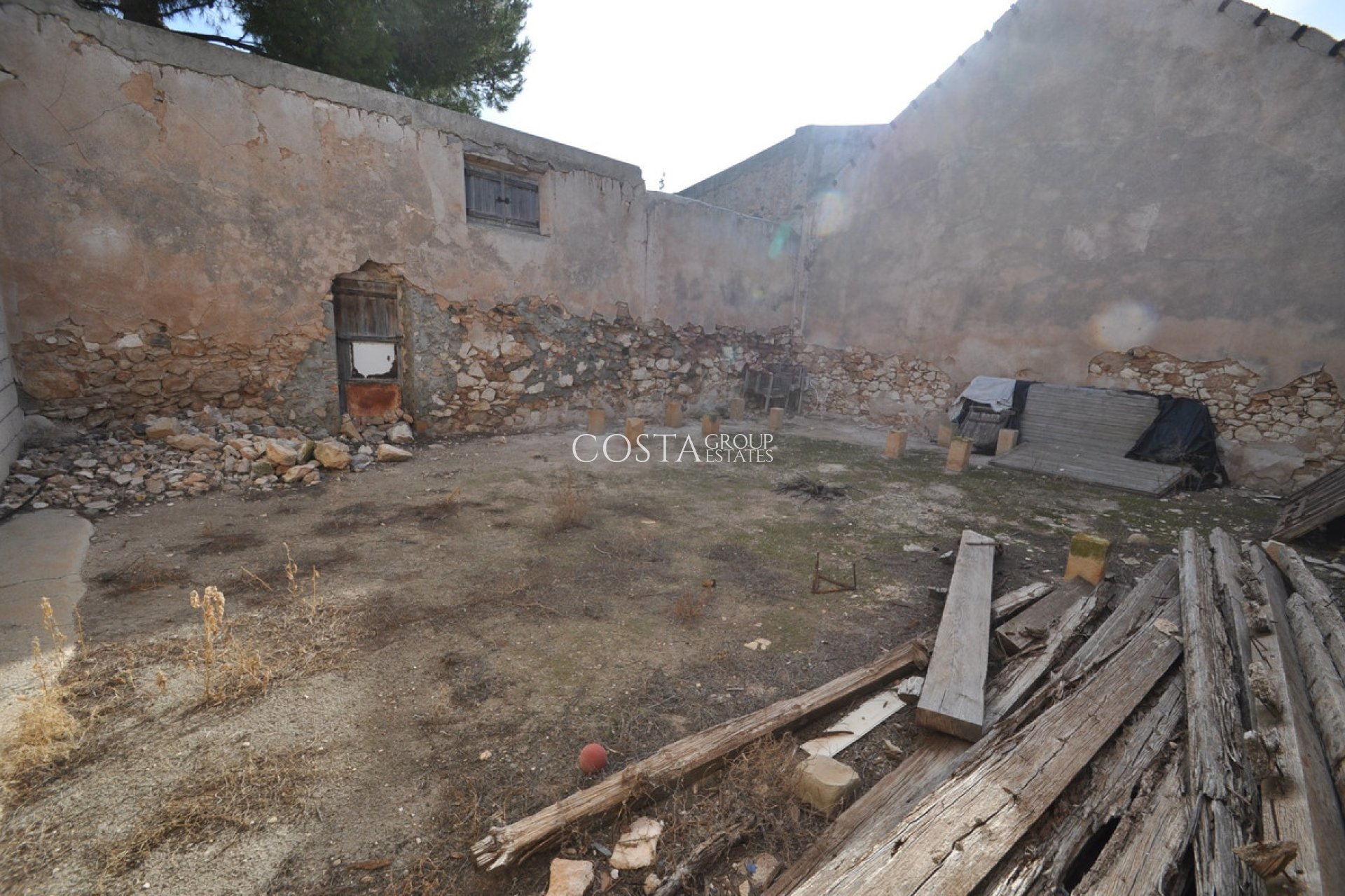 Resale - House -
Pinoso - Pinoso Centro